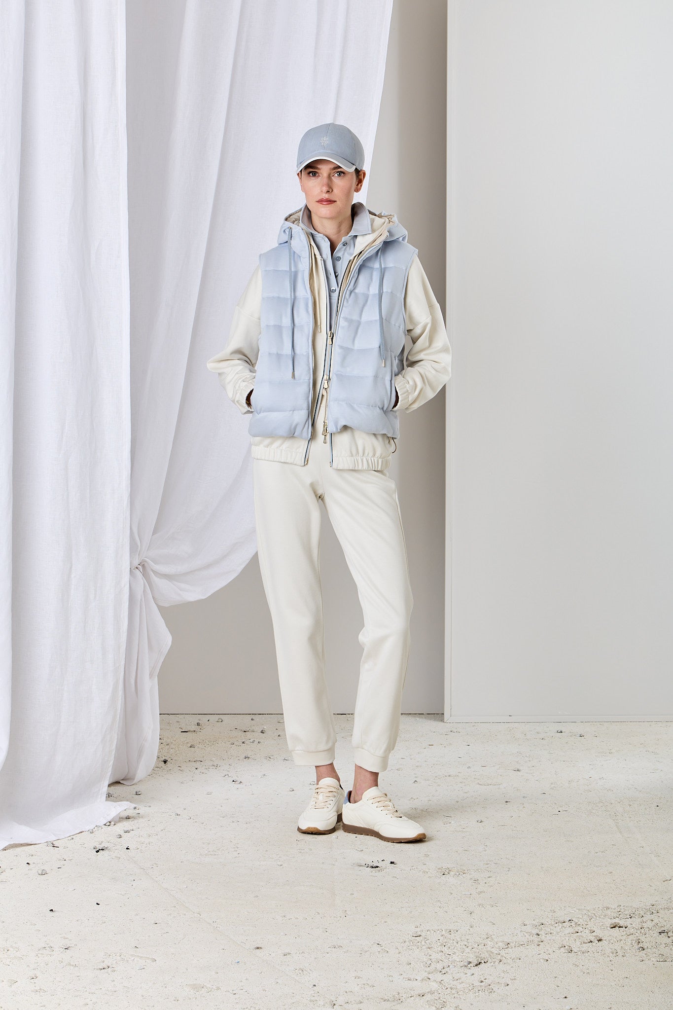 LOOK 17 WOMAN SS26