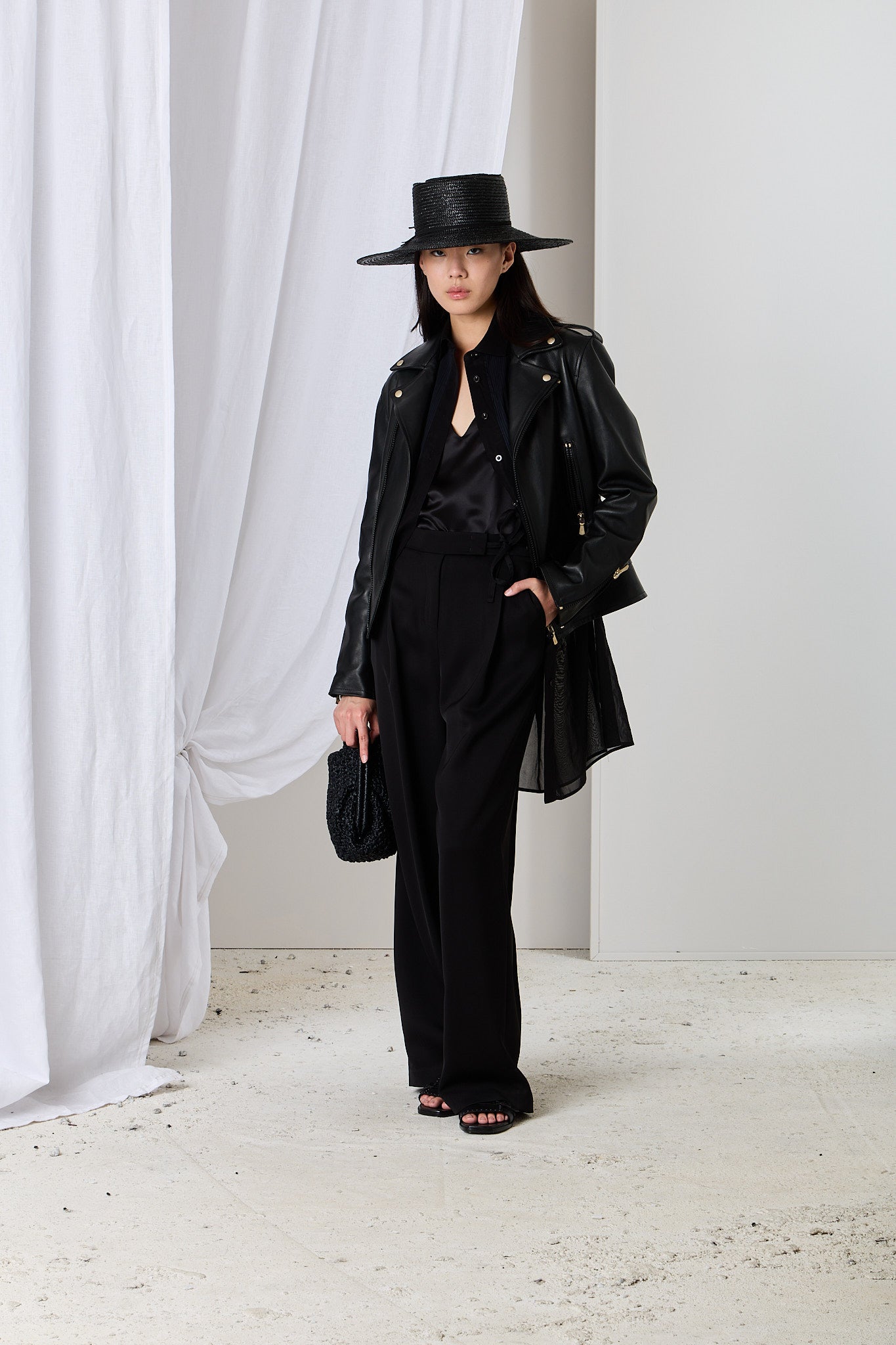 LOOK 24 WOMAN SS26