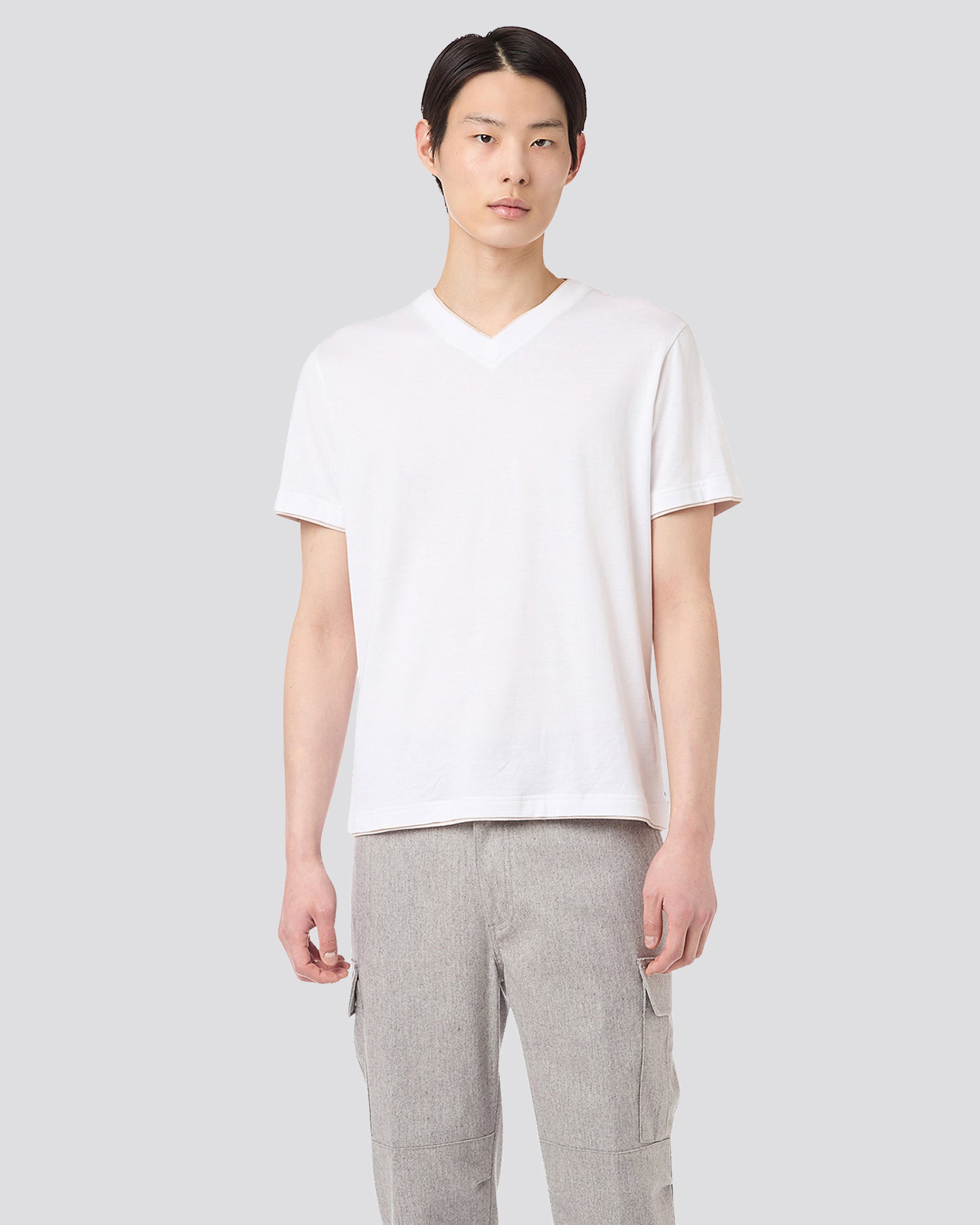 V-NECK T-SHIRT