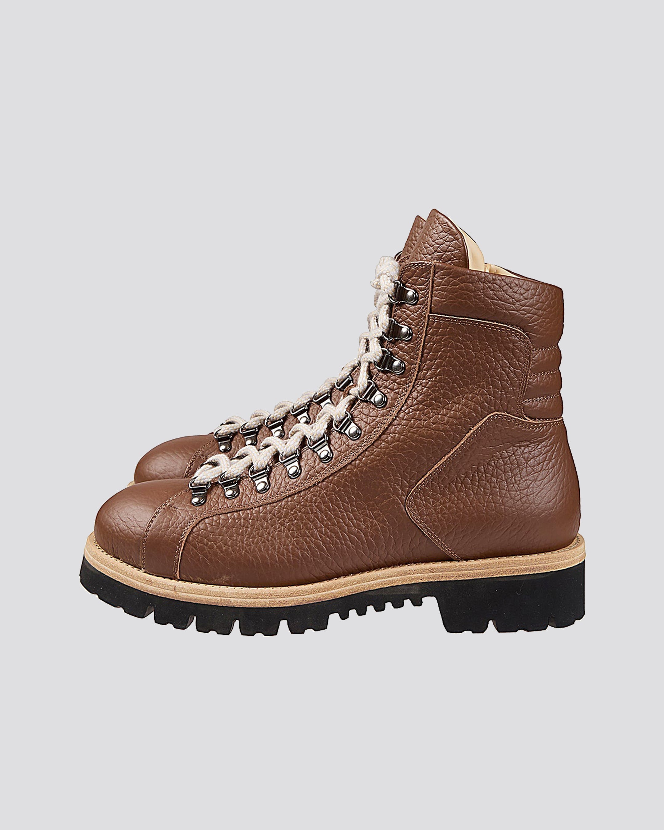 ROCK CLIMBING SHOE