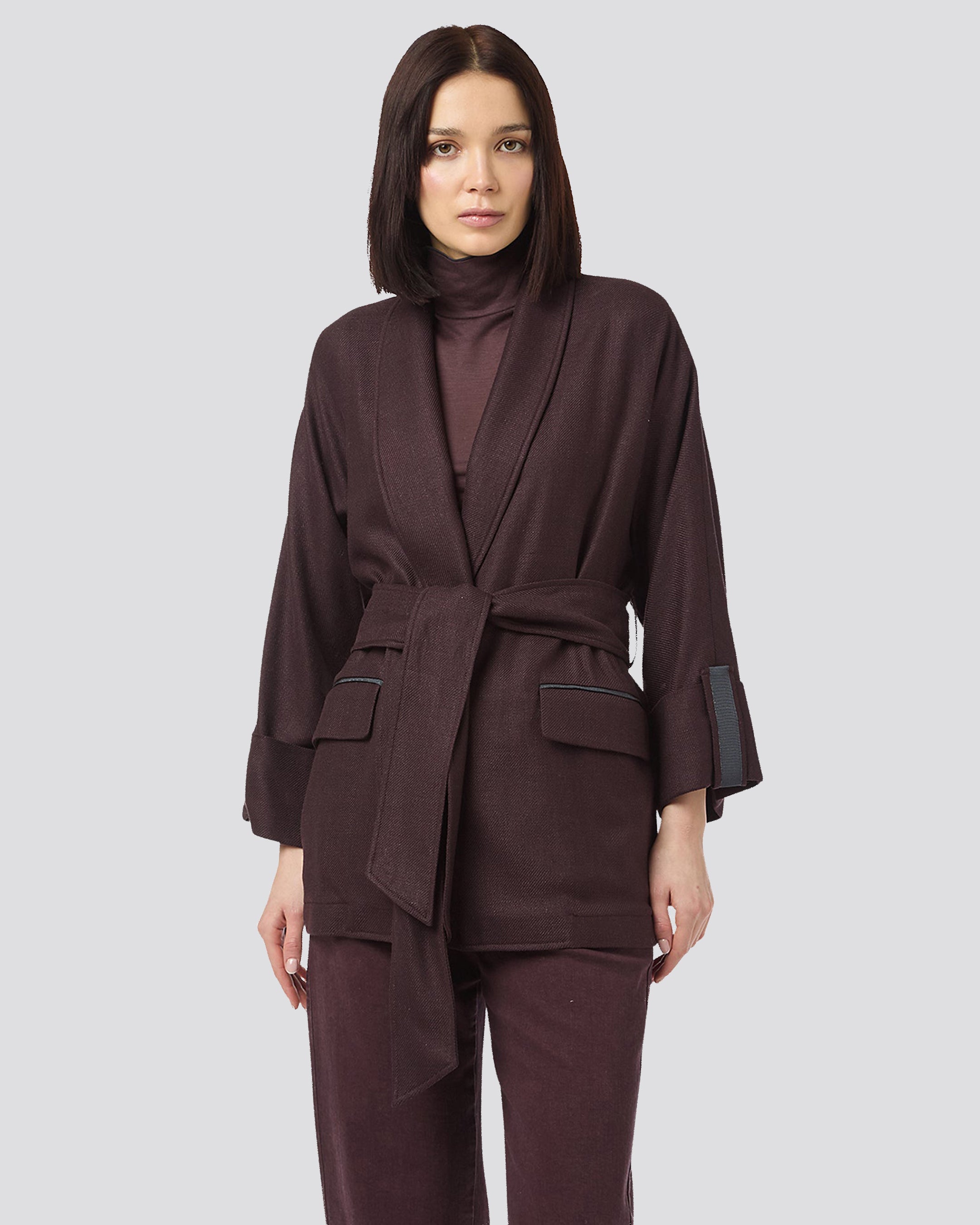 JACKET WITH BELT