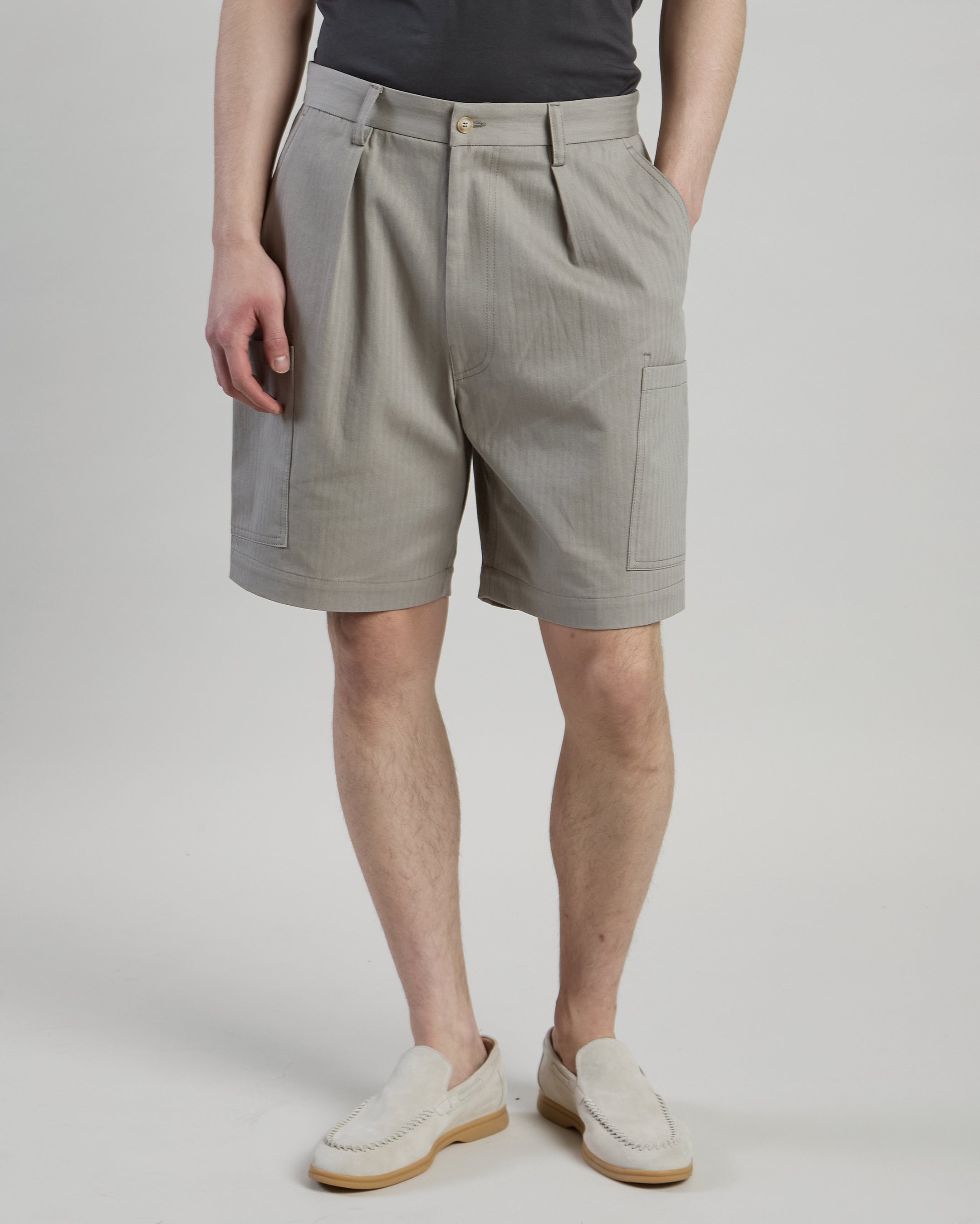 Men's Cotton Cargo Bermuda Shorts with a Relaxed Fit