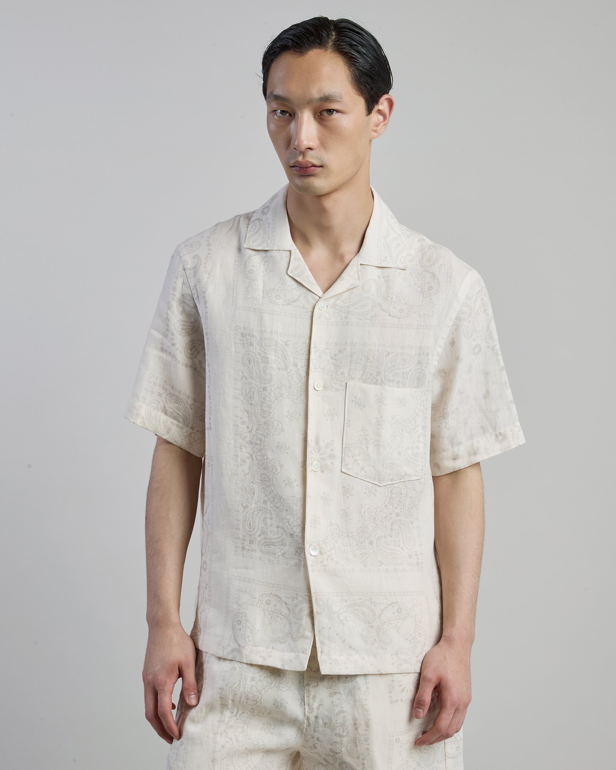 Men's Short Sleeve Paisley Linen Bowling Shirt