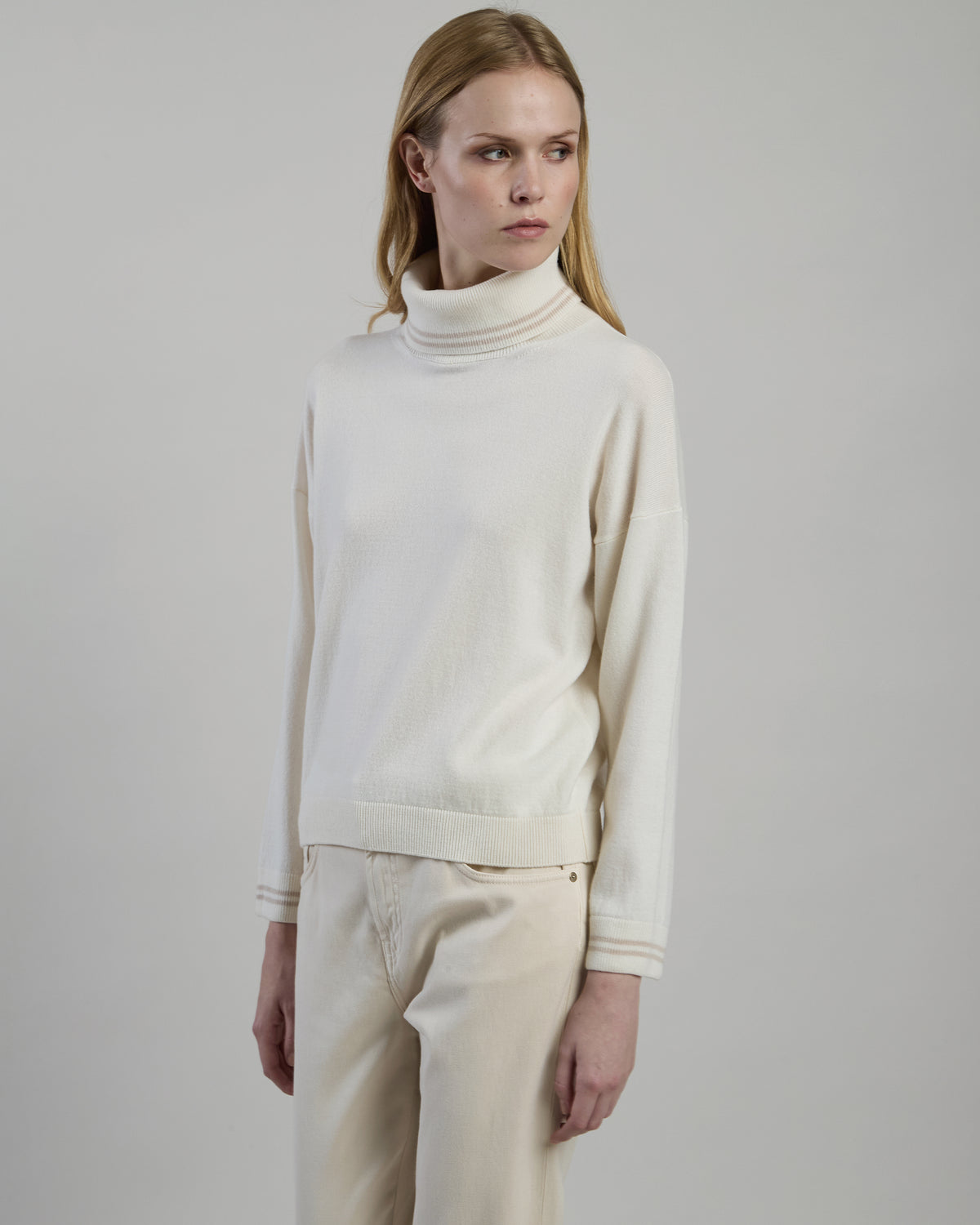 CASHMERE TENNIS STRIPE TURTLENECK SWEATER