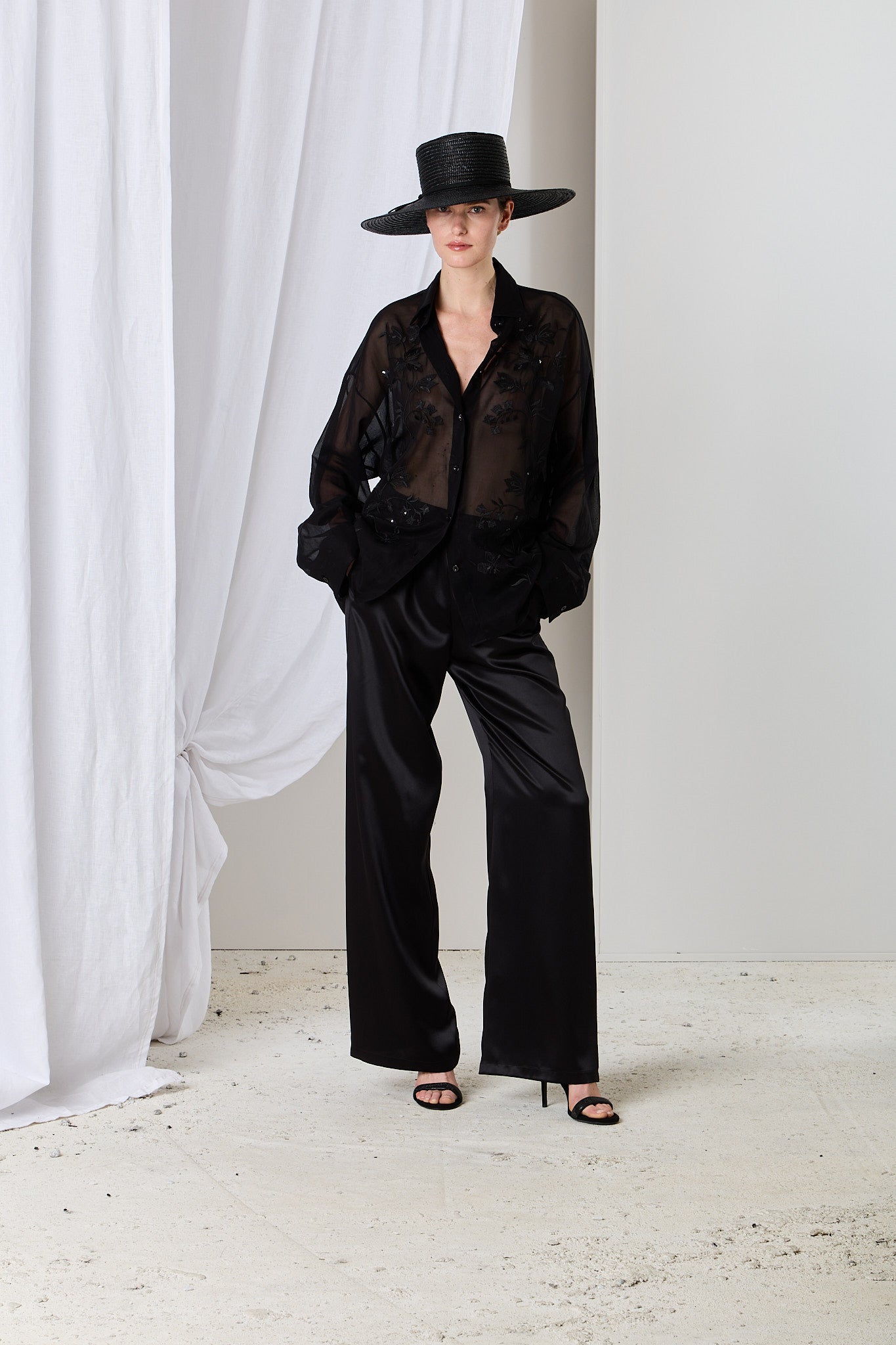 LOOK 23 WOMAN SS26