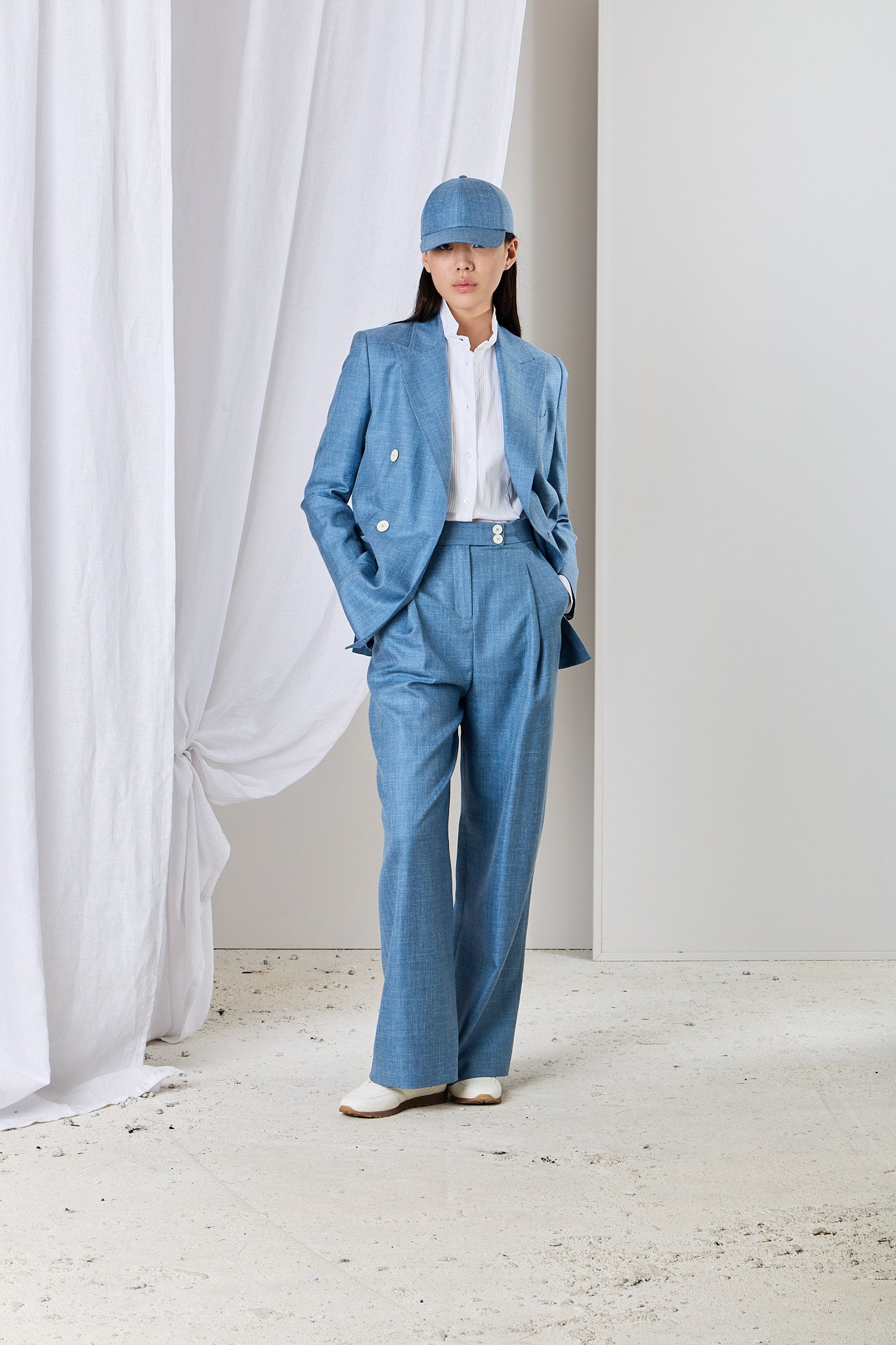 LOOK 19 WOMAN SS26