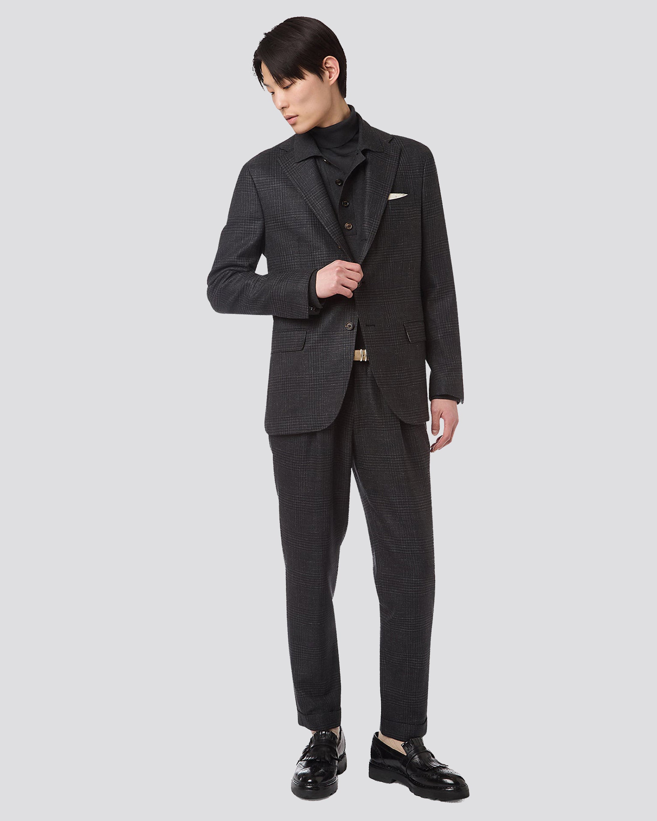 SINGLE BREASTED SUIT WITH PENCED PANTS alternative