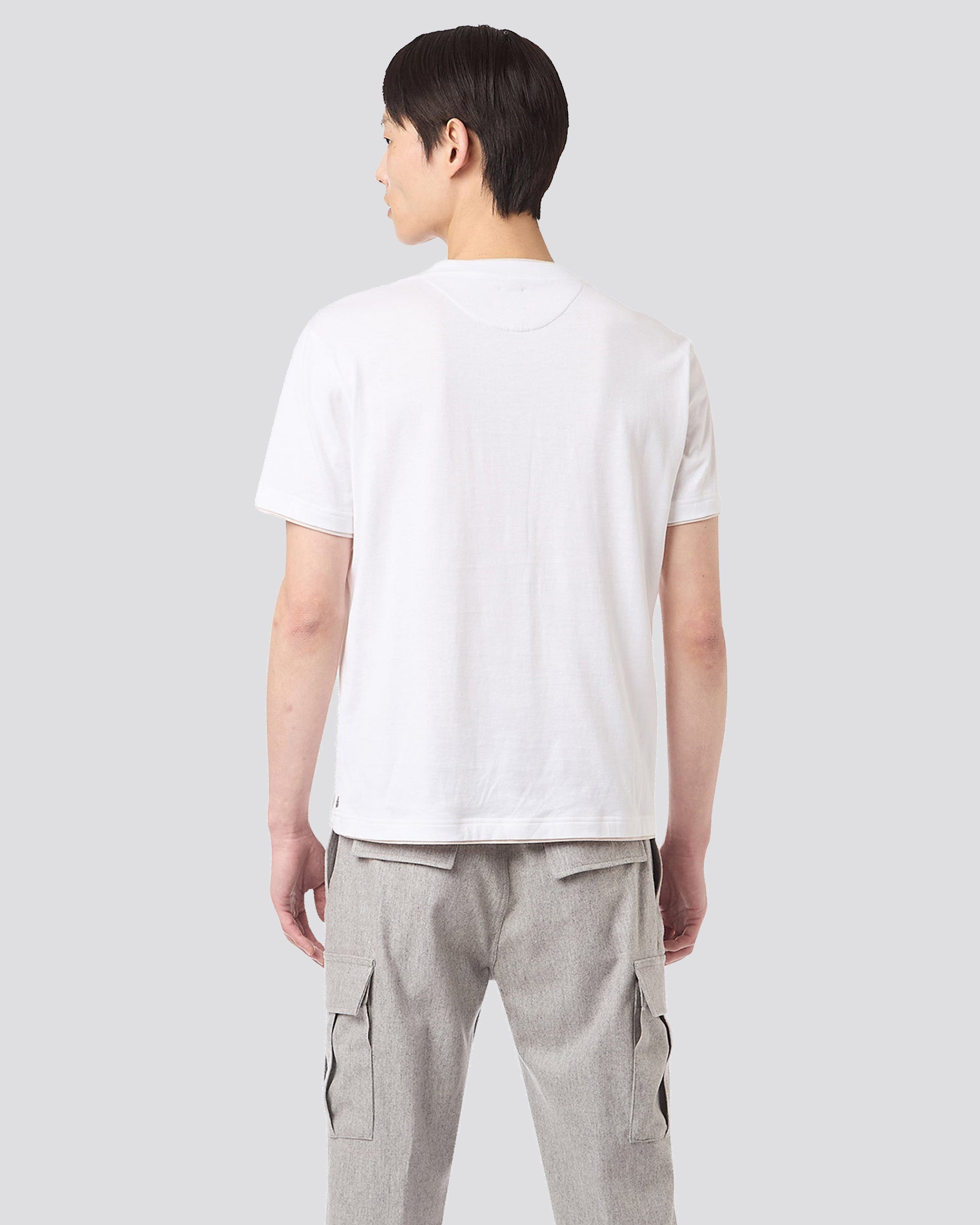 V-NECK T-SHIRT