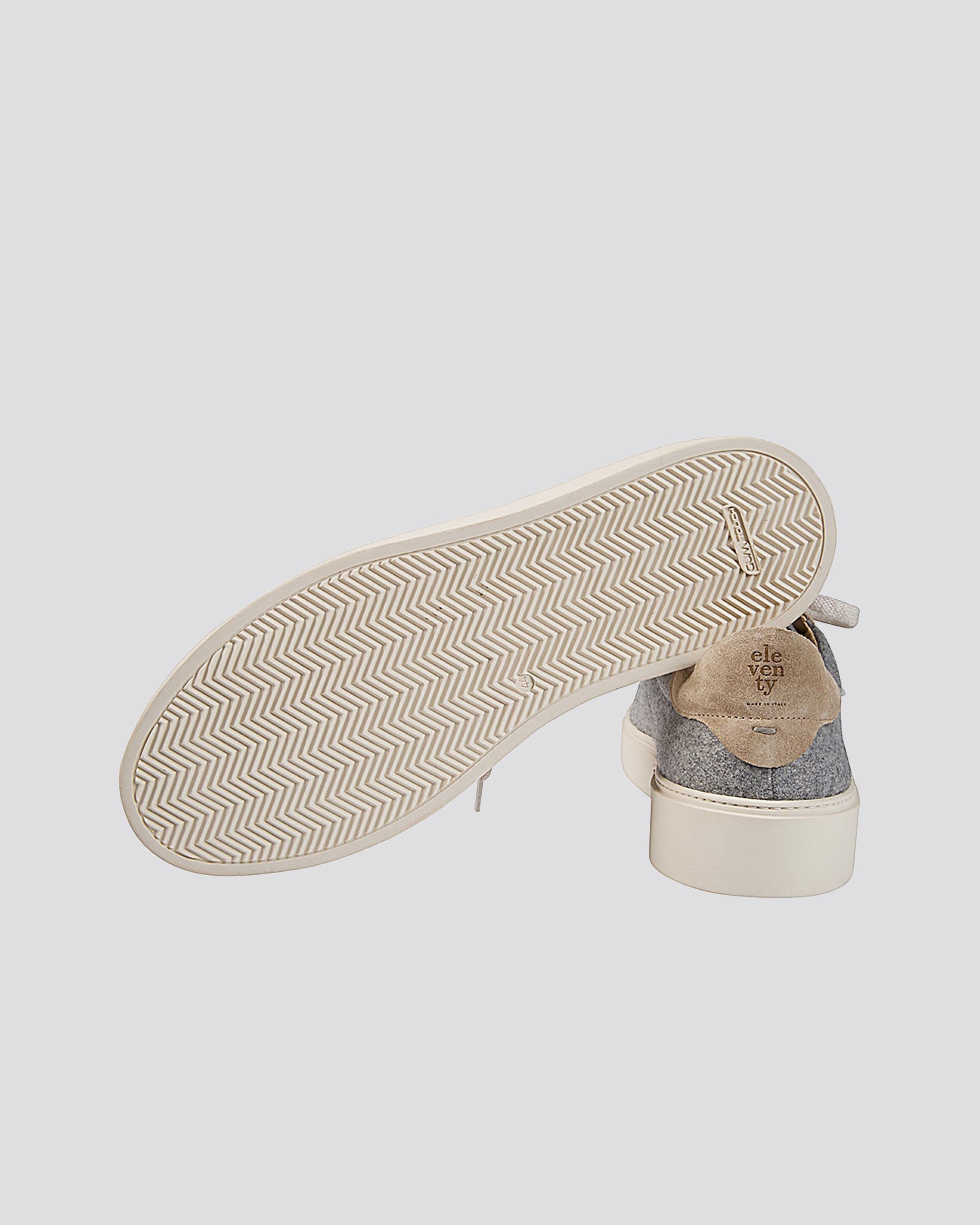 SNEAKERS SHOE