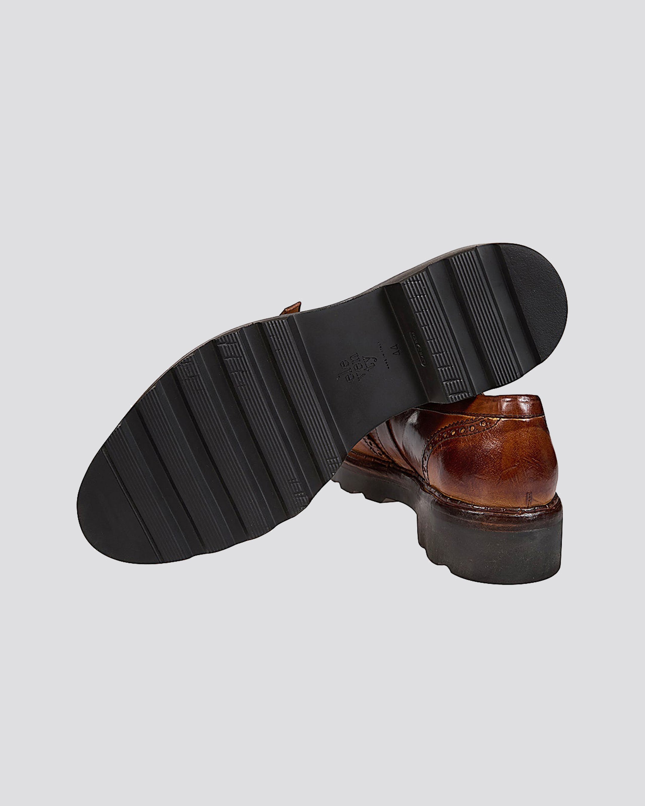 BUFFALO LEATHER SHOE