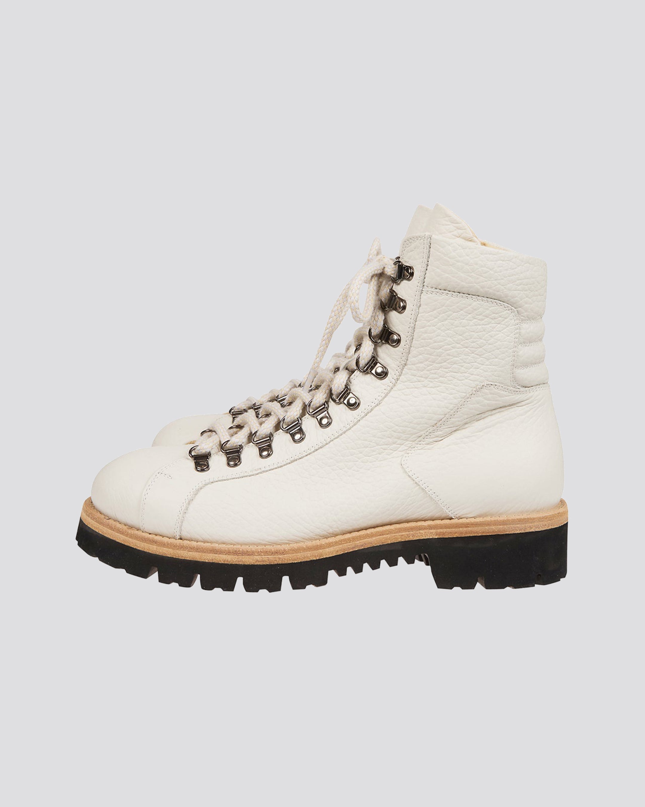 ROCK CLIMBING SHOE
