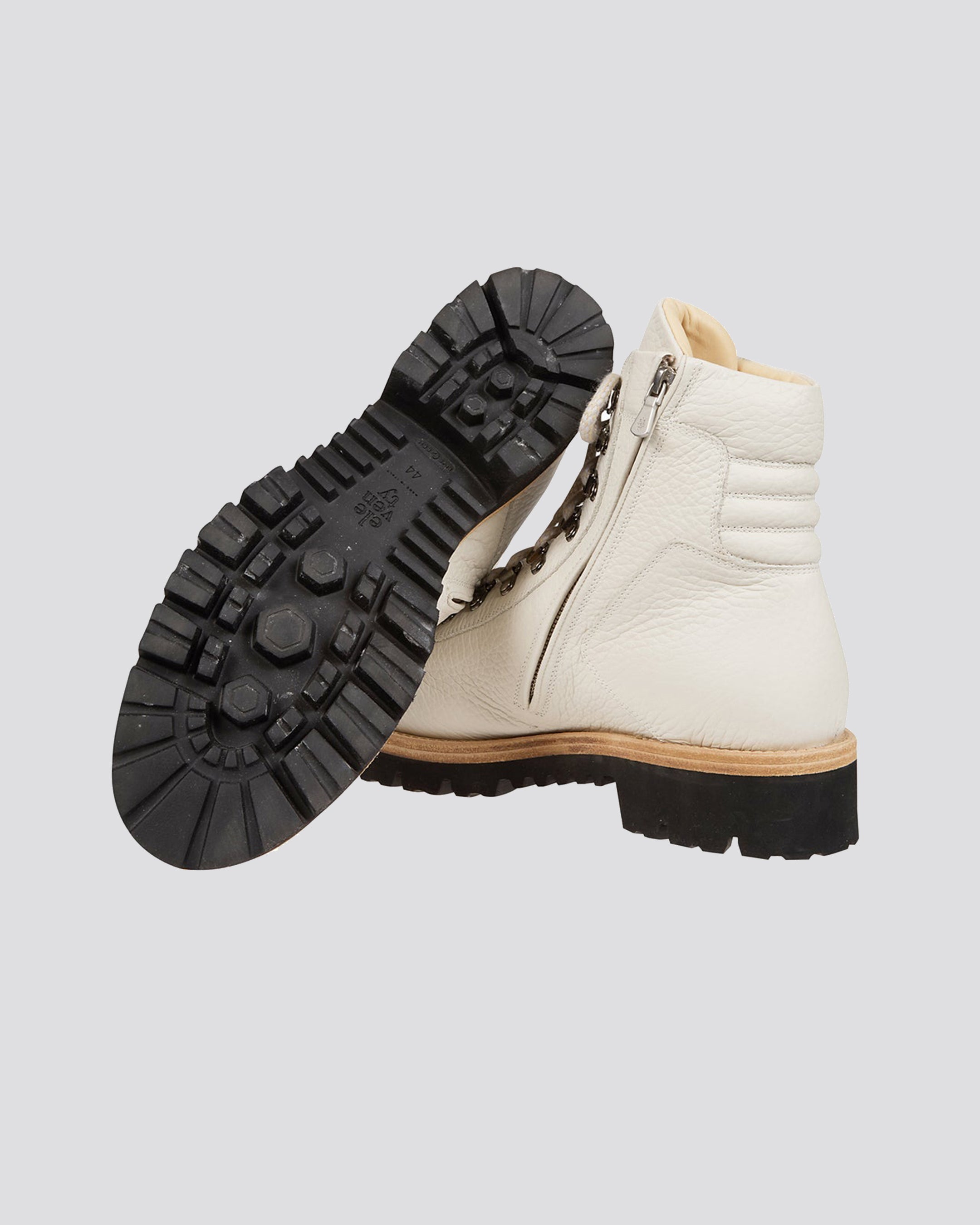 ROCK CLIMBING SHOE
