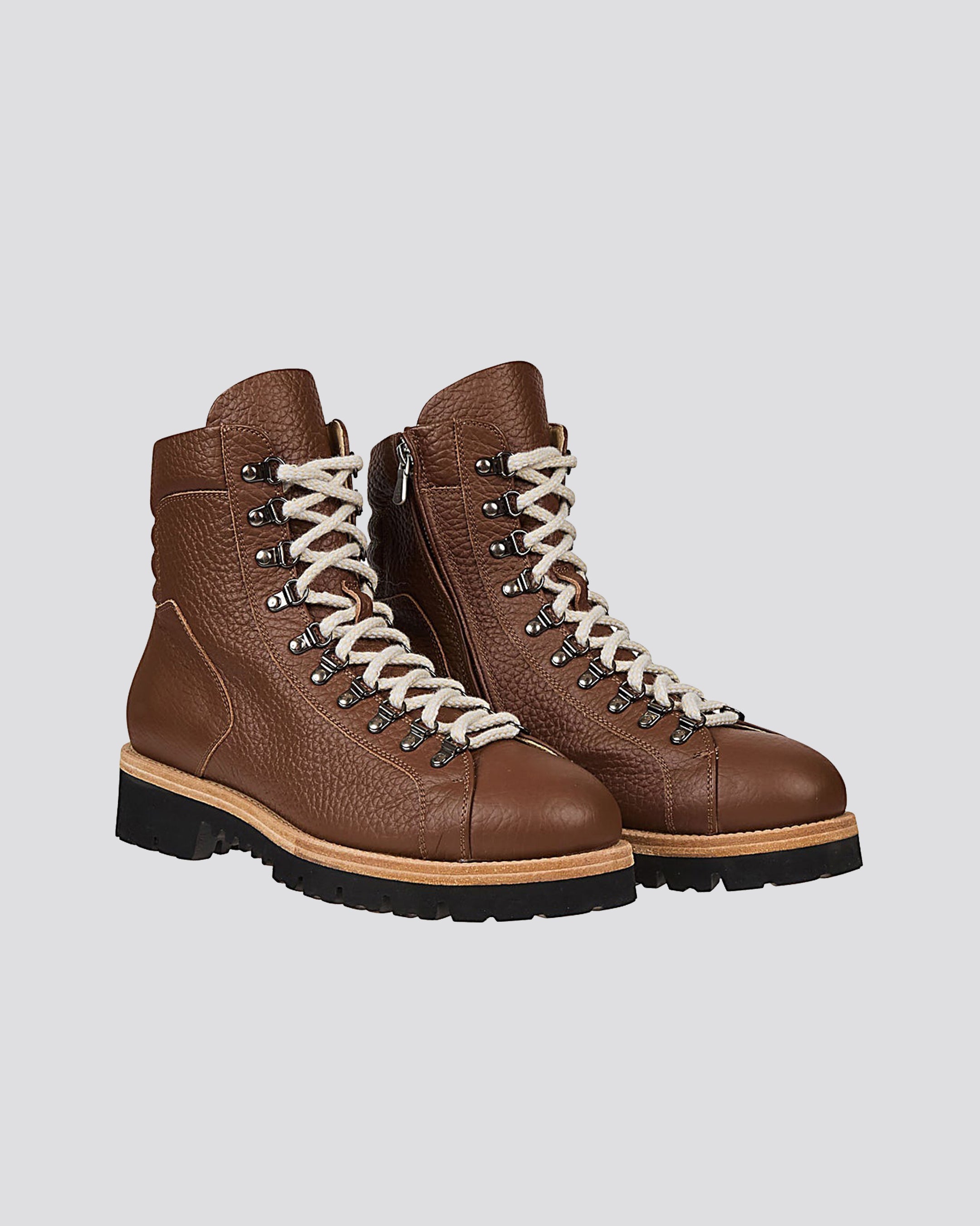 ROCK CLIMBING SHOE