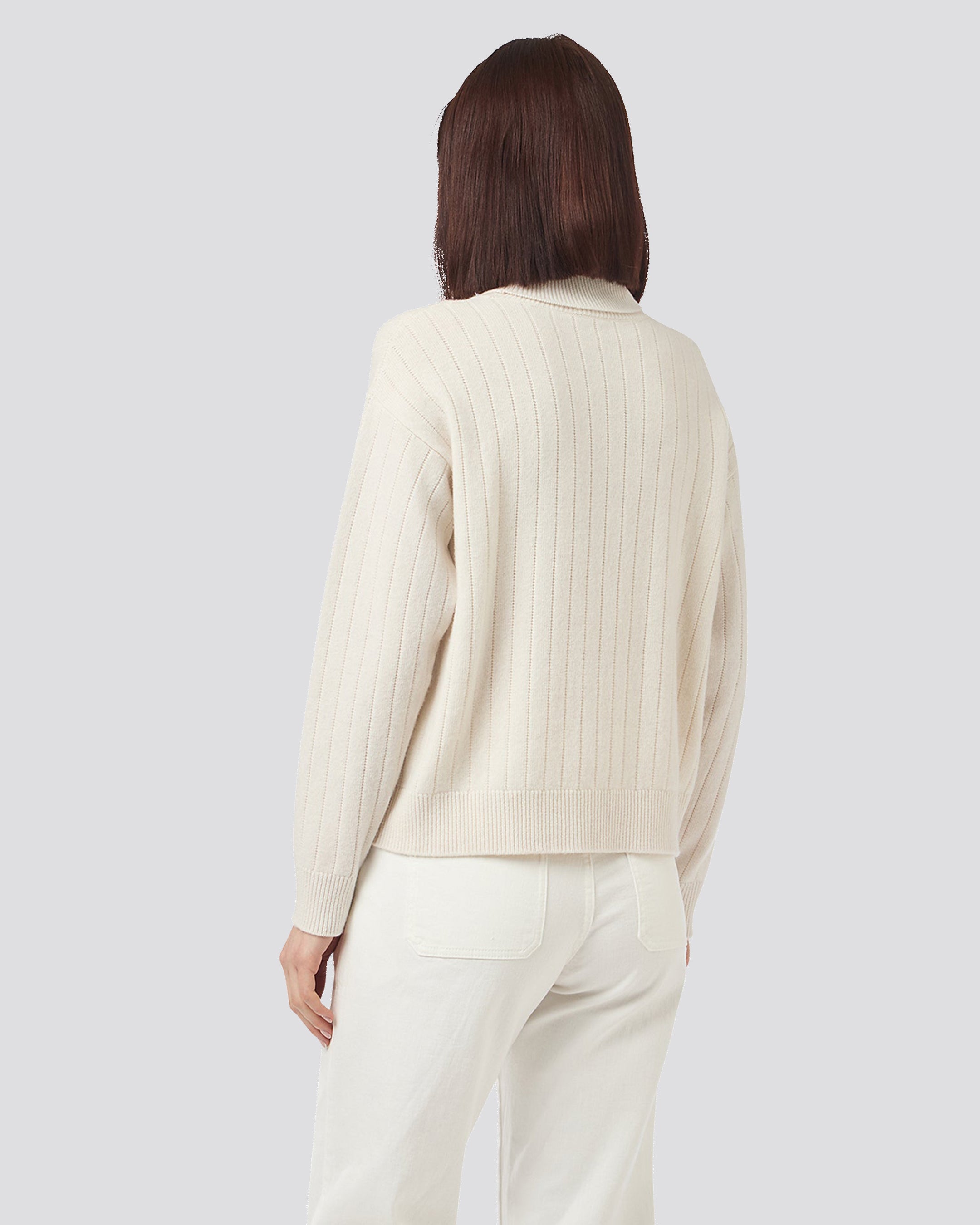 RIBBED TURTLENECK SWEATER