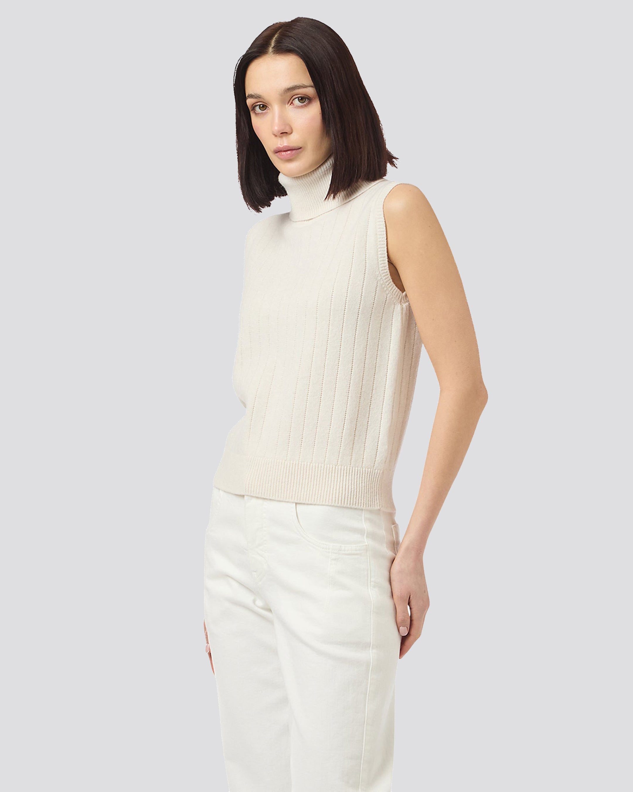 RIBBED SLEEVELESS SWEATER - 2