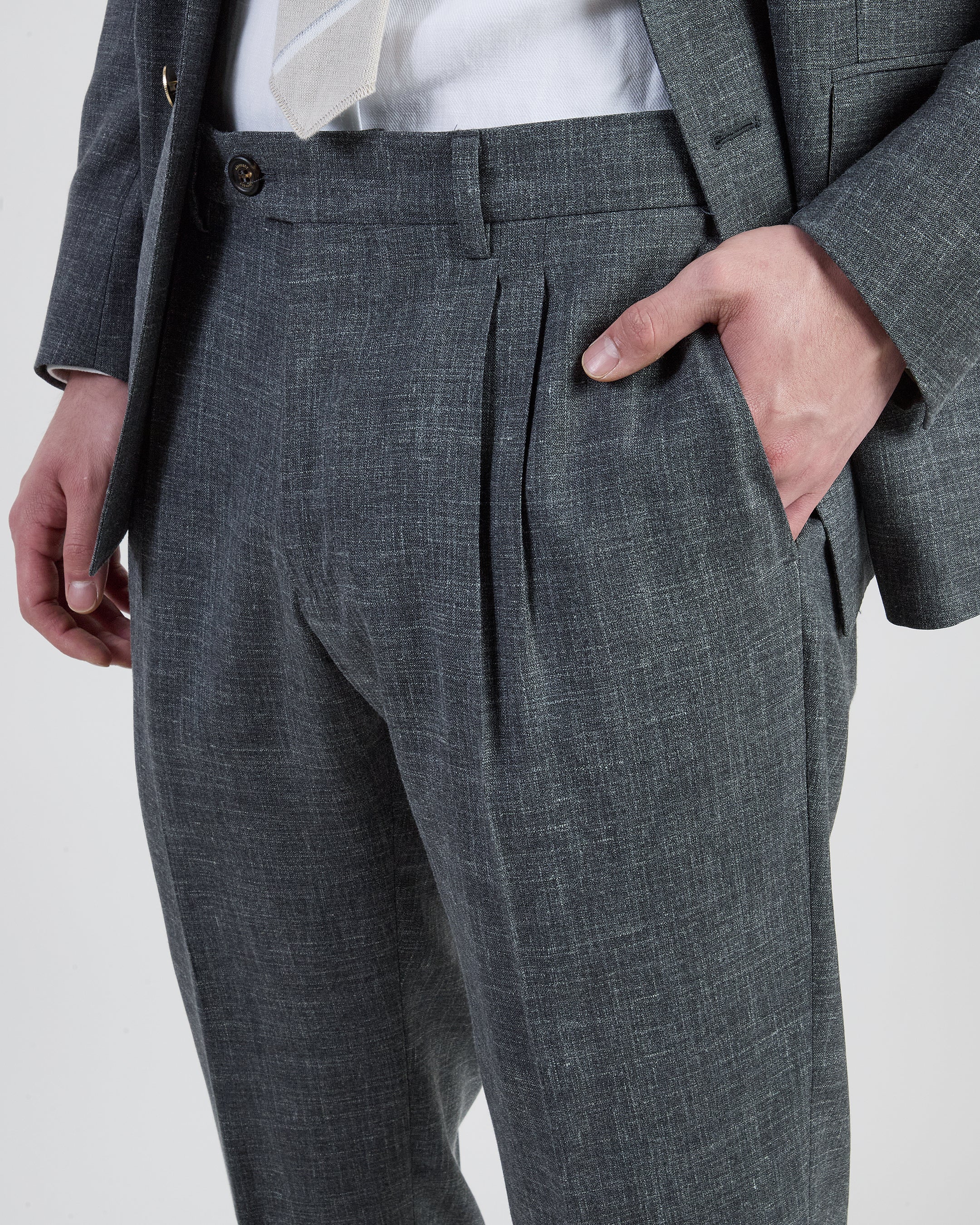 Men's Slim Fit Double-Breasted Wool Silk and Linen Suit - 4