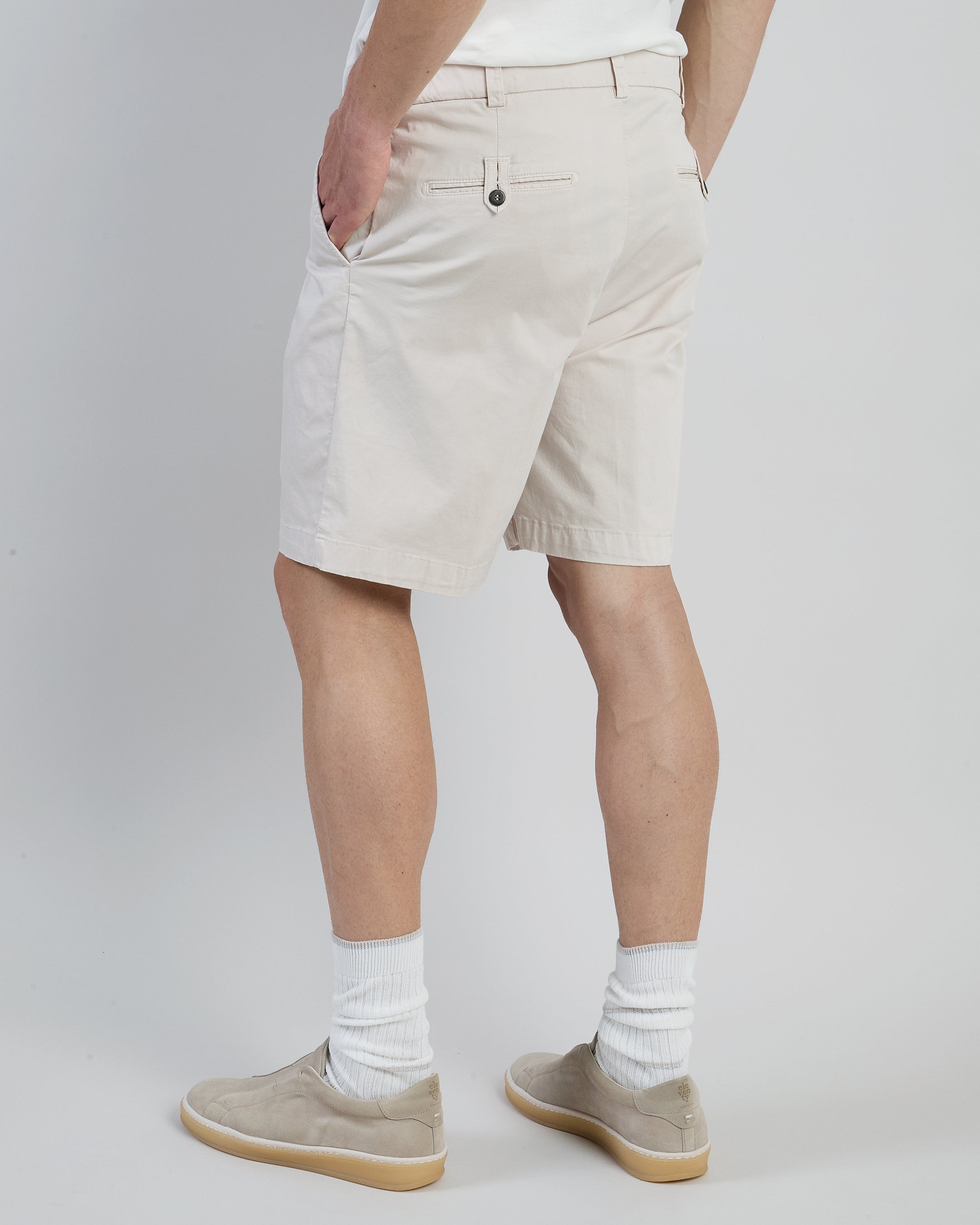 Trisize Garment-Dyed Cotton Chino Bermuda Shorts alternative
