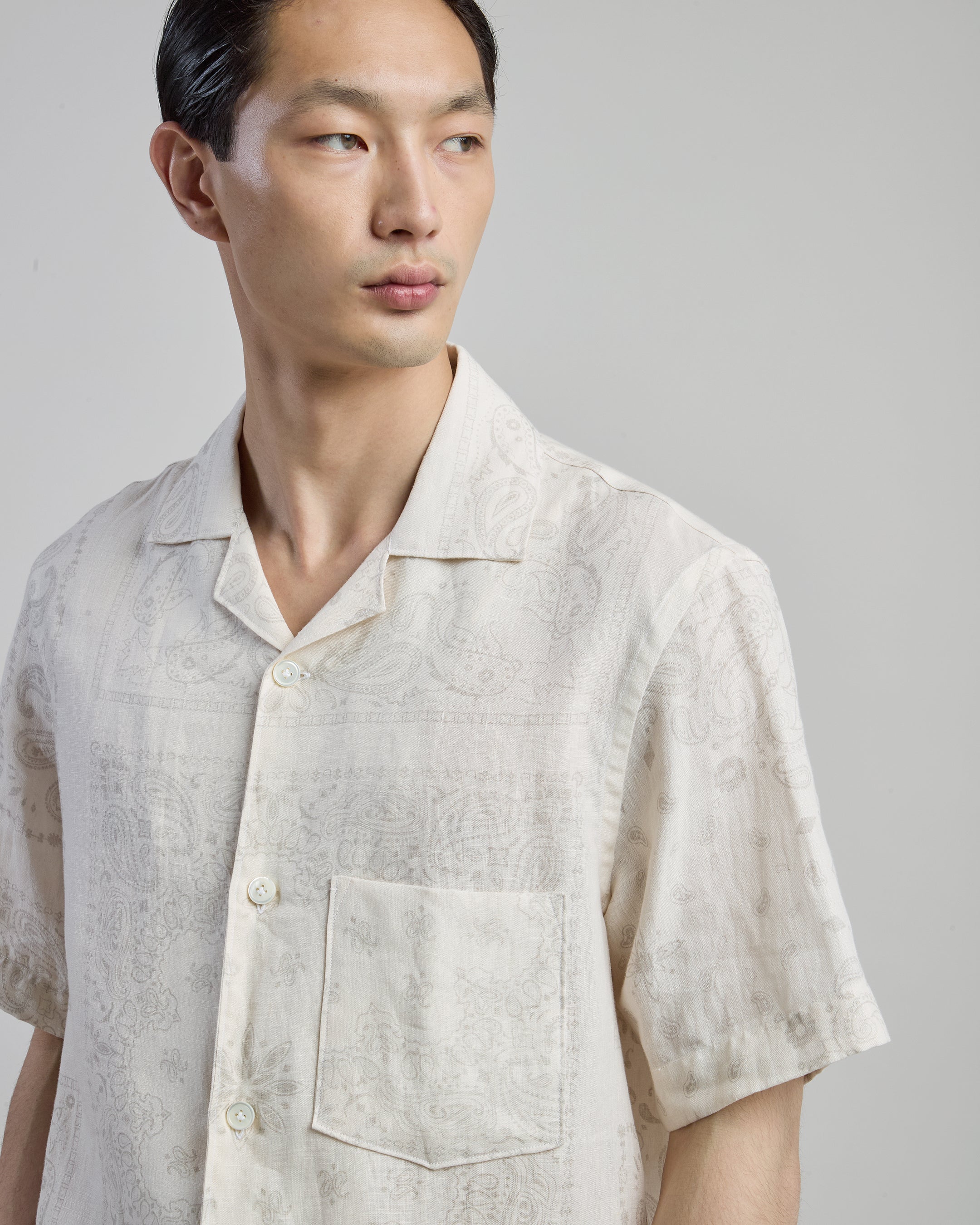 Men's Short Sleeve Paisley Linen Bowling Shirt