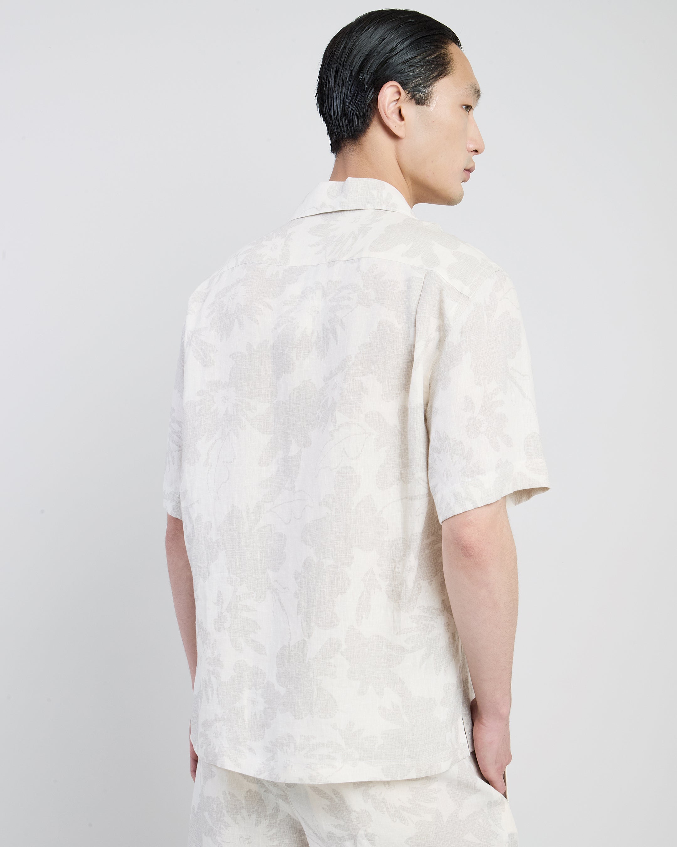 Men's Short Sleeve Paisley Linen Bowling Shirt alternative