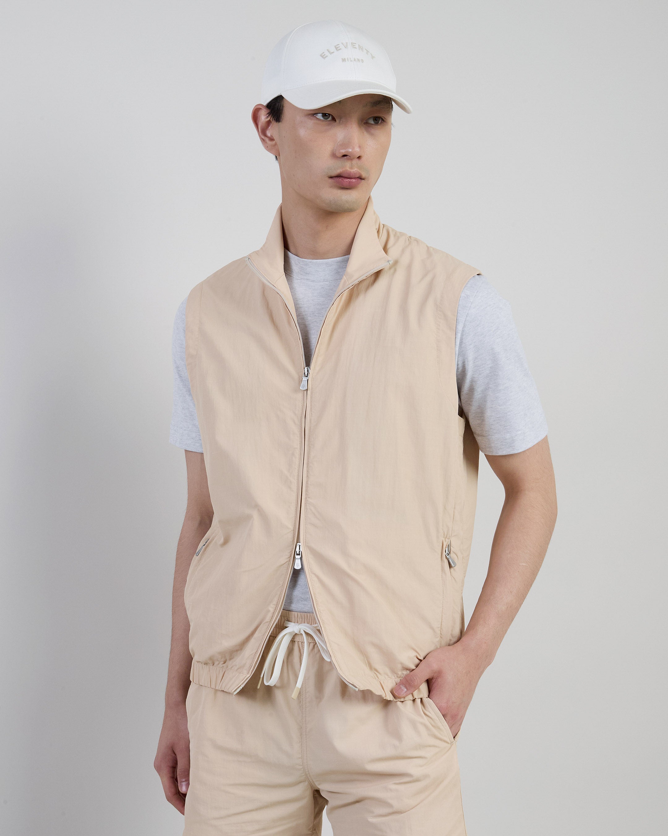 Men's Technical Fabric and Silk Full-Zip Vest - 1