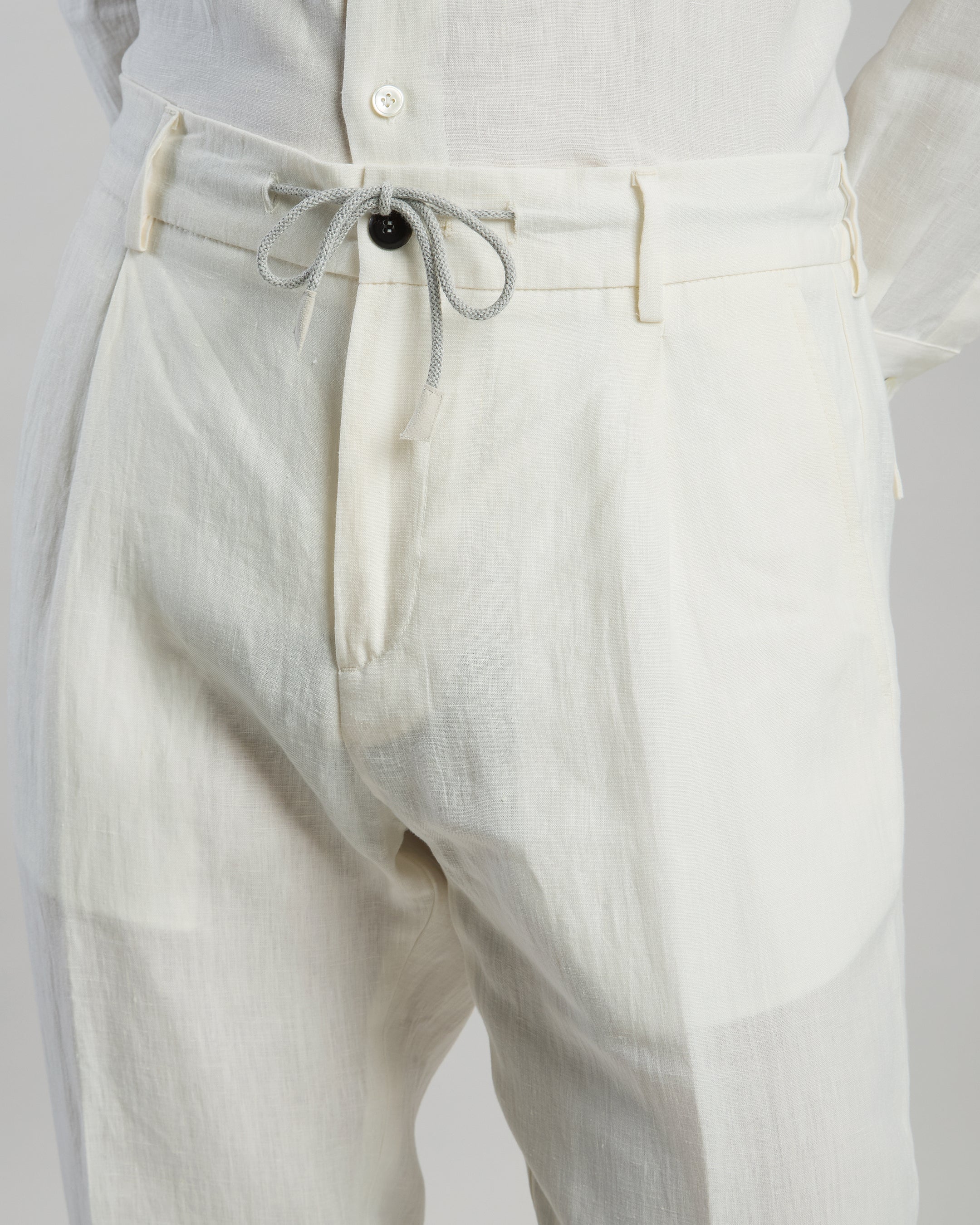 Men's Linen Jogger Trousers with Pleats and Drawstring - 3
