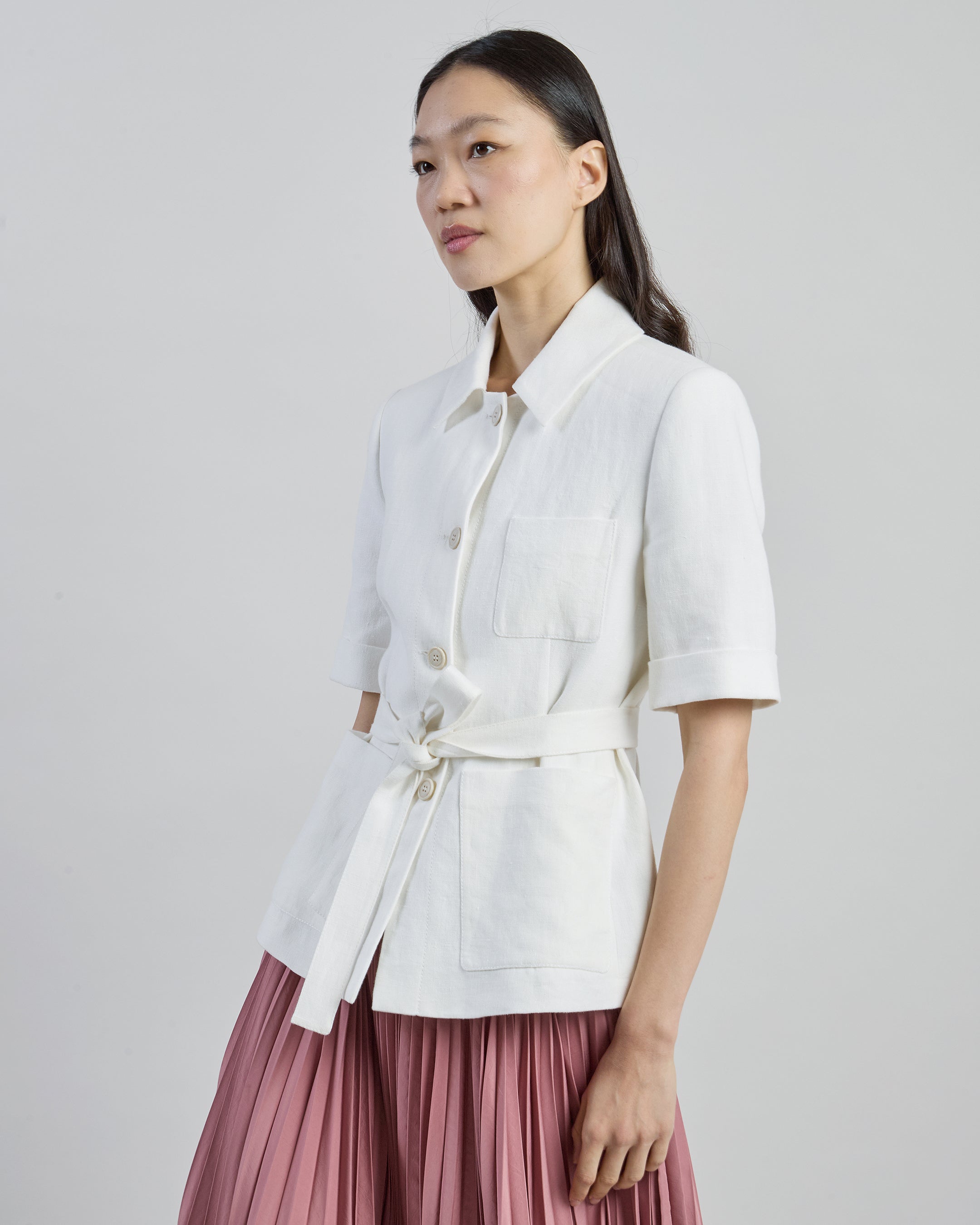 Short-Sleeved Single-Breasted Linen Jacket with Belt
