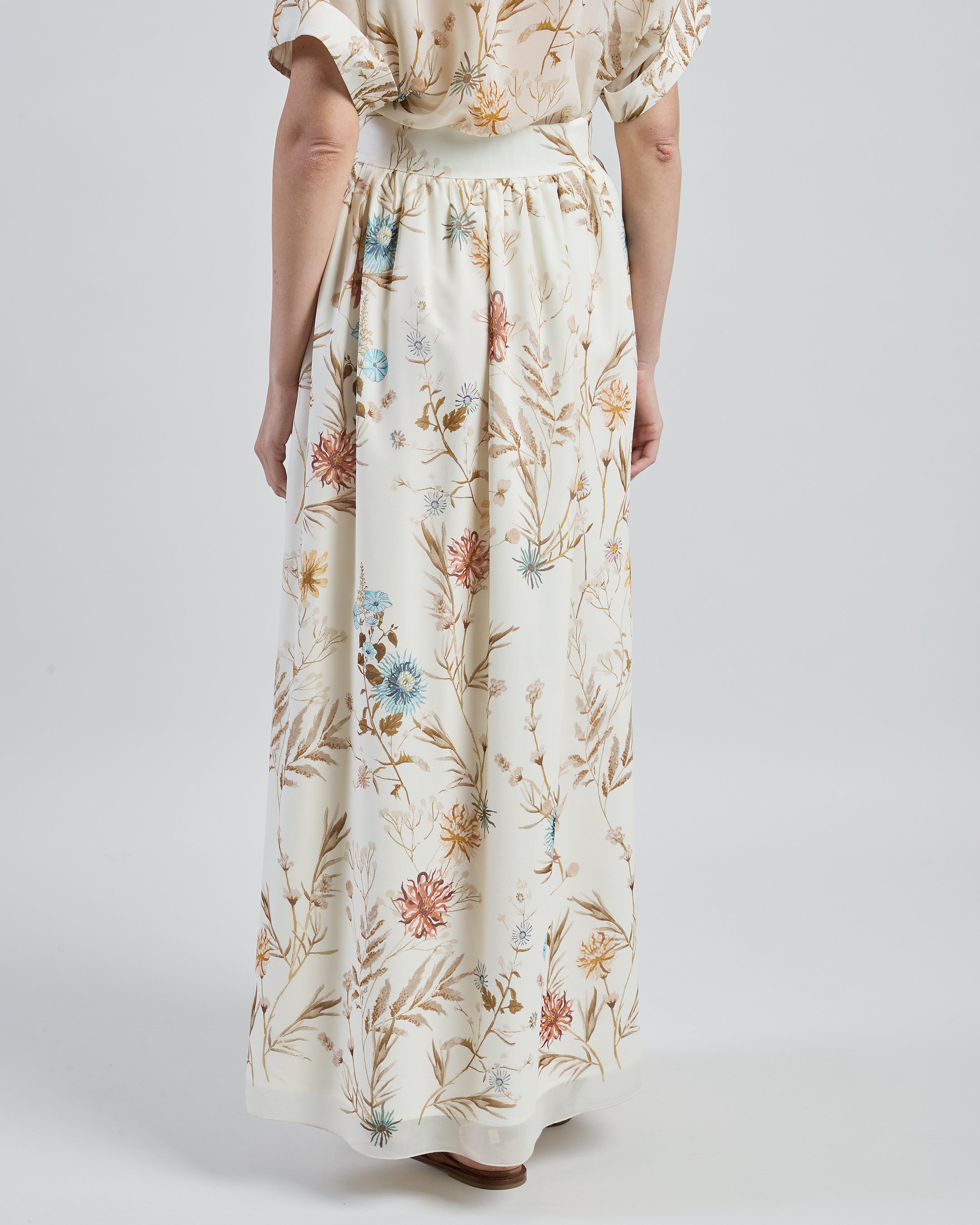 Long Printed Silk Georgette Skirt with Floral Pattern - 2