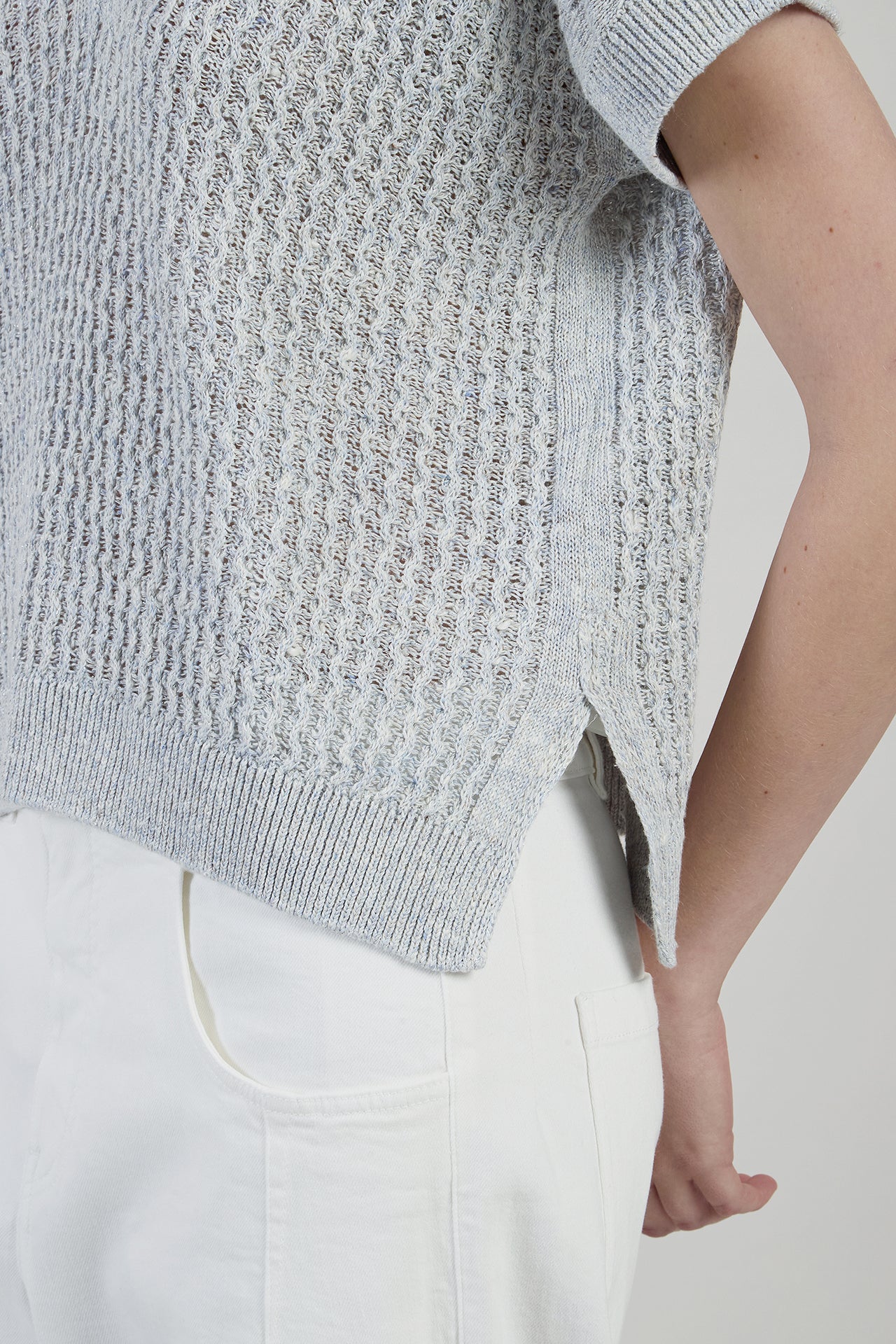 Women's V-Neck Sleeveless Linen Cotton Silk Sweater - 3