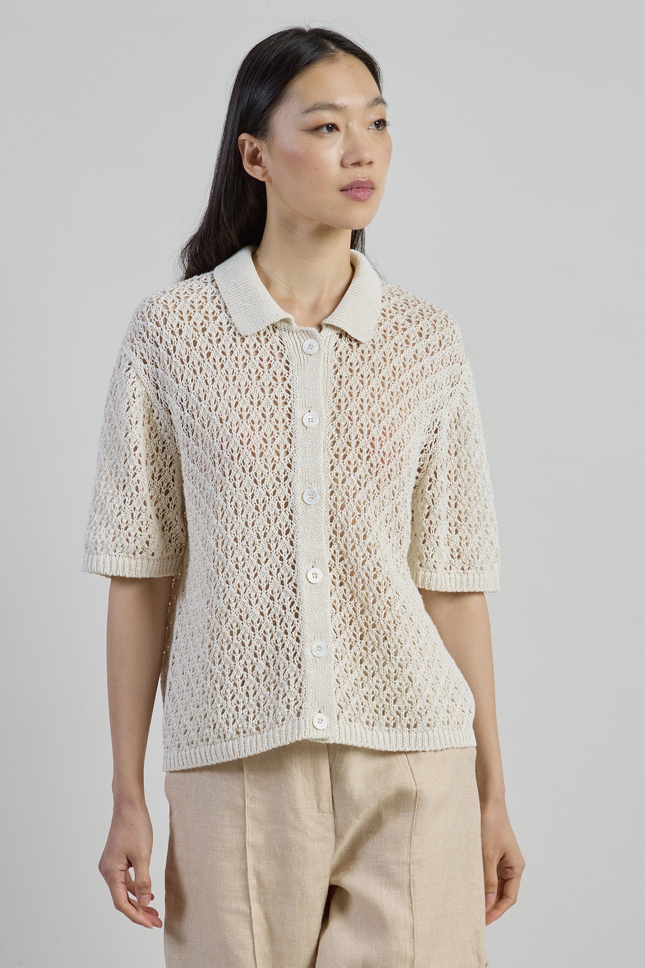 Women's Linen and Silk Knit Shirt with Buttons - 1