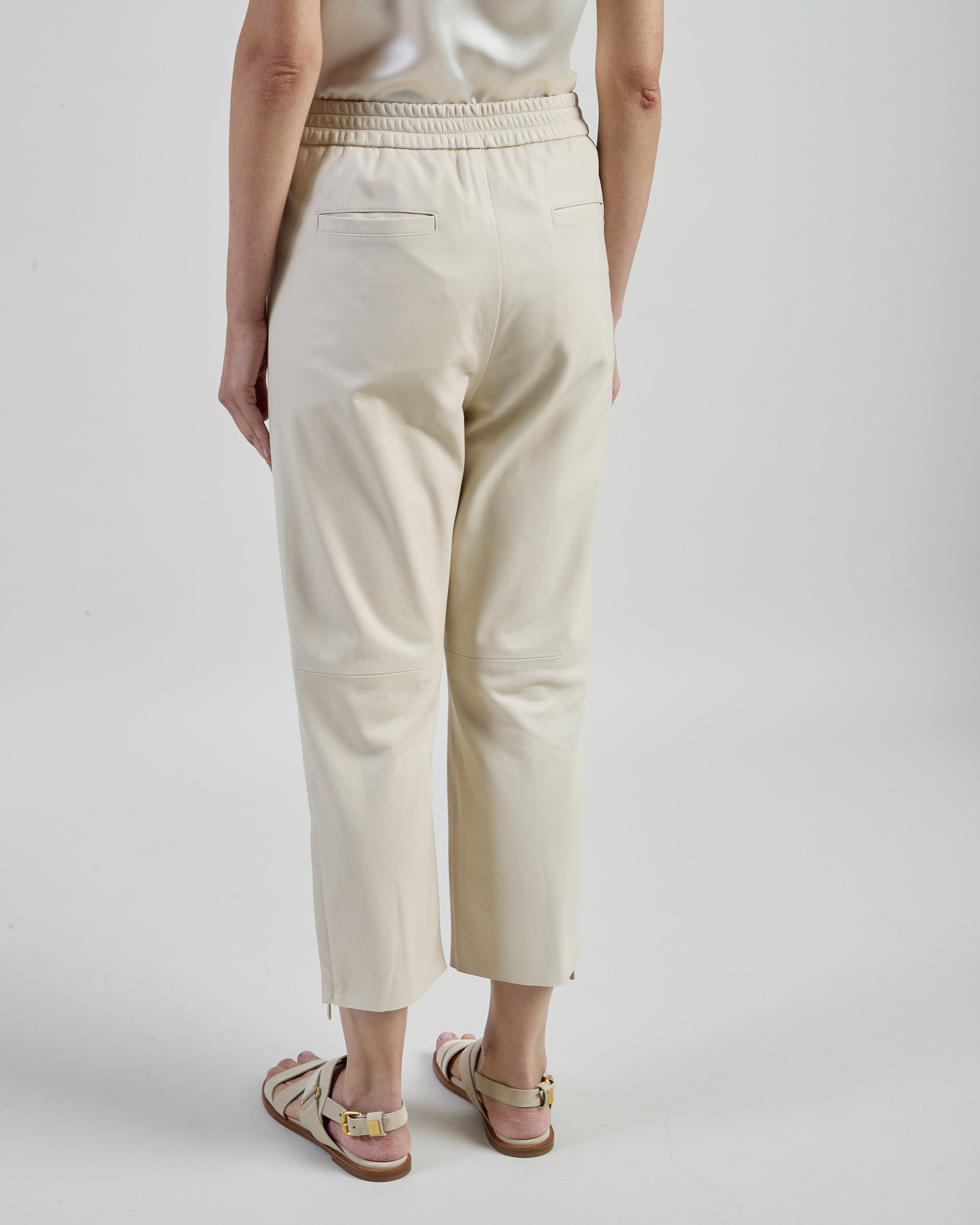 Women's Cropped Plongé Nappa Leather Trousers alternative