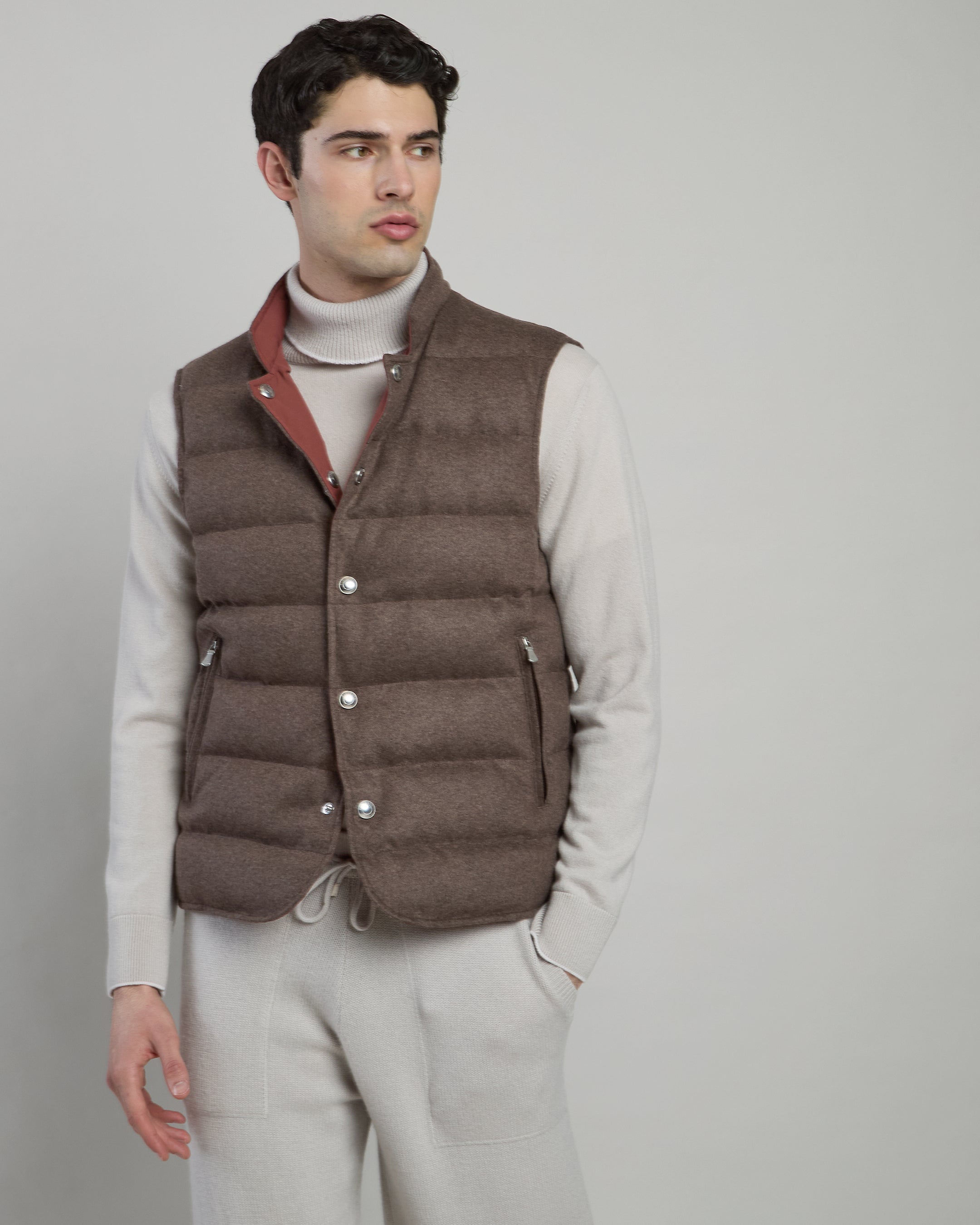 GILET CASHMERE E TESSUTO TECNICO