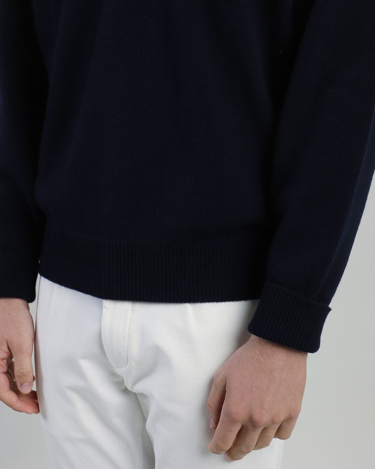 MAGLIA SCOLLO V LANA CASHMERE - 4