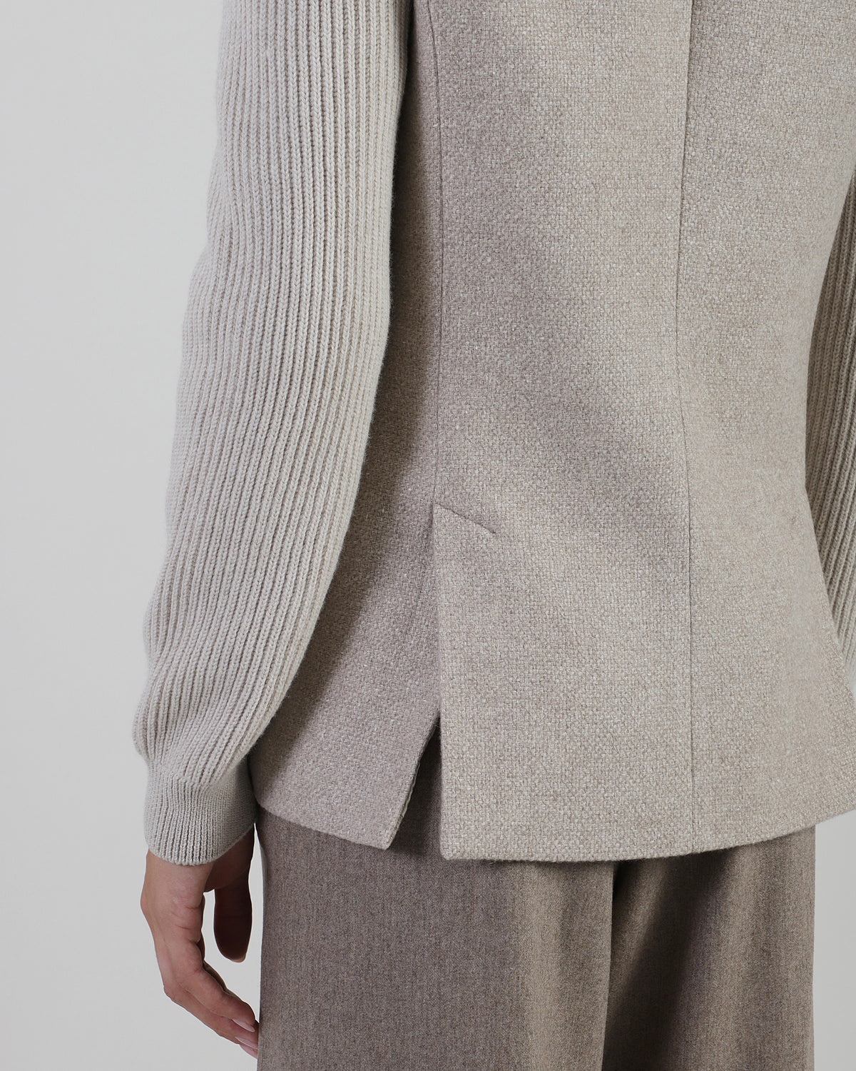 BUTTONED SILK CASHMERE SINGLE-BREASTED JACKET WITH KNIT INSERTS