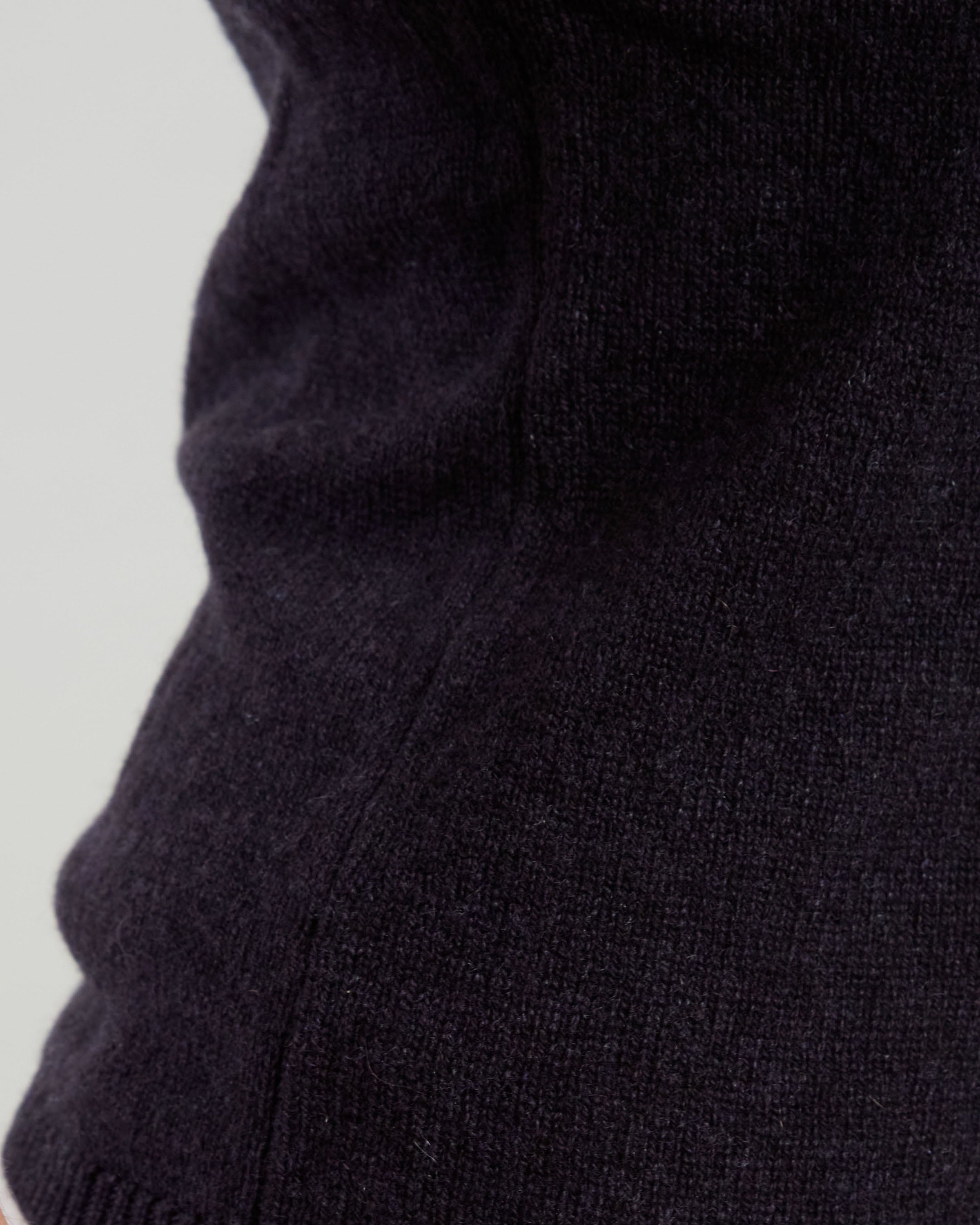 MAGLIA SMANICATA CASHMERE