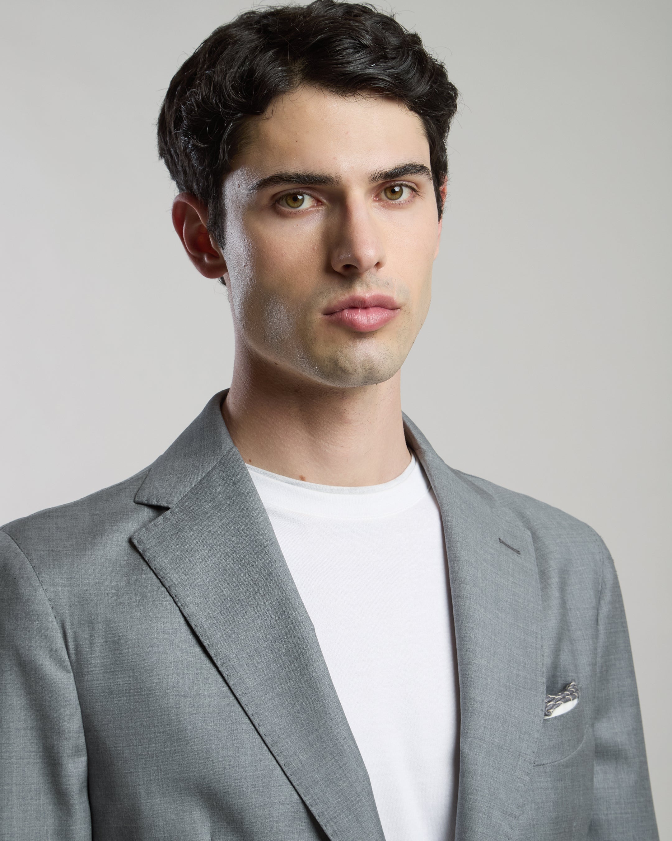 SINGLE-BREASTED WOOL SUIT