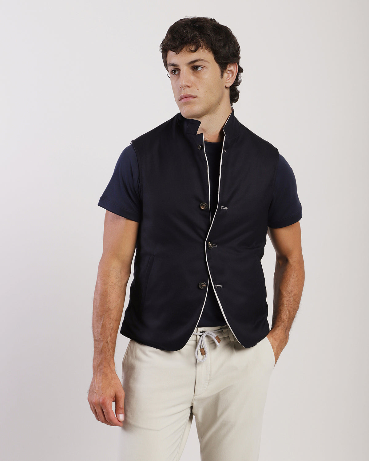 REVERSIBLE CASHMERE AND SILK VEST - 1