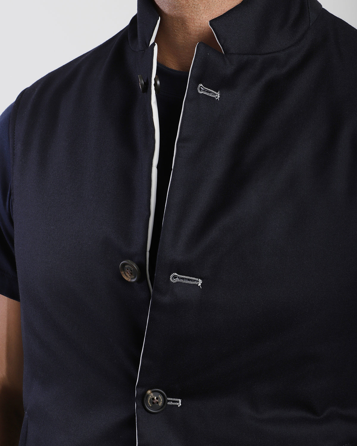 REVERSIBLE CASHMERE AND SILK VEST - 3