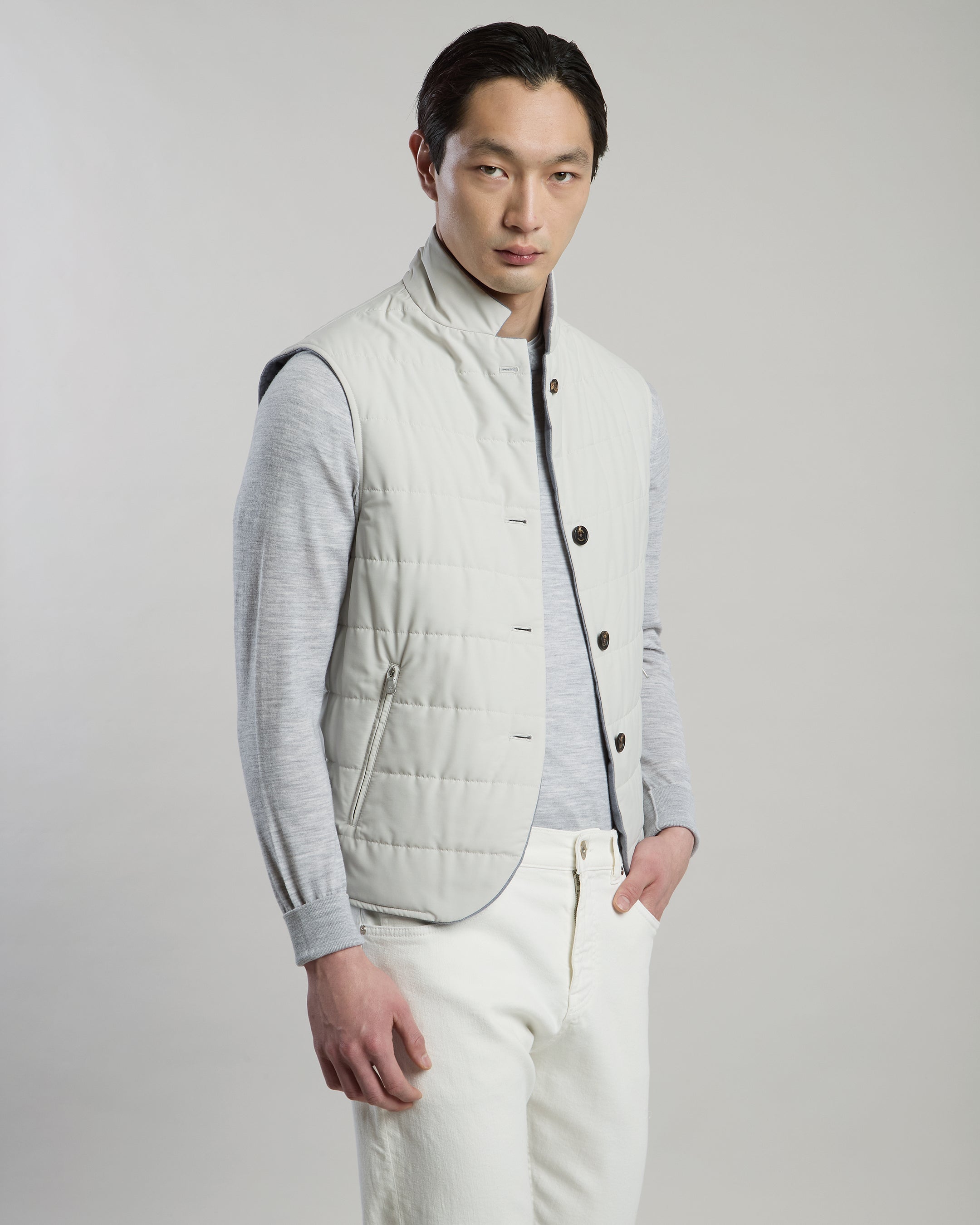 REVERSIBLE CASHMERE AND SILK VEST - 2