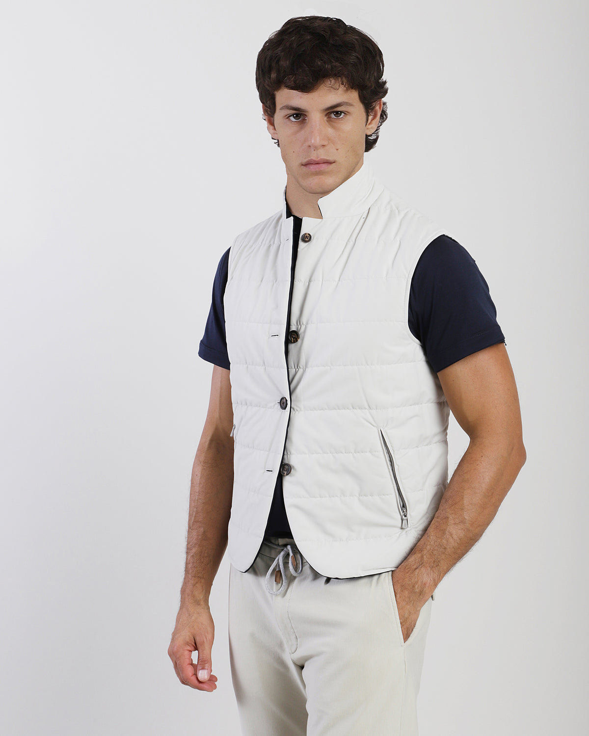 REVERSIBLE CASHMERE AND SILK VEST